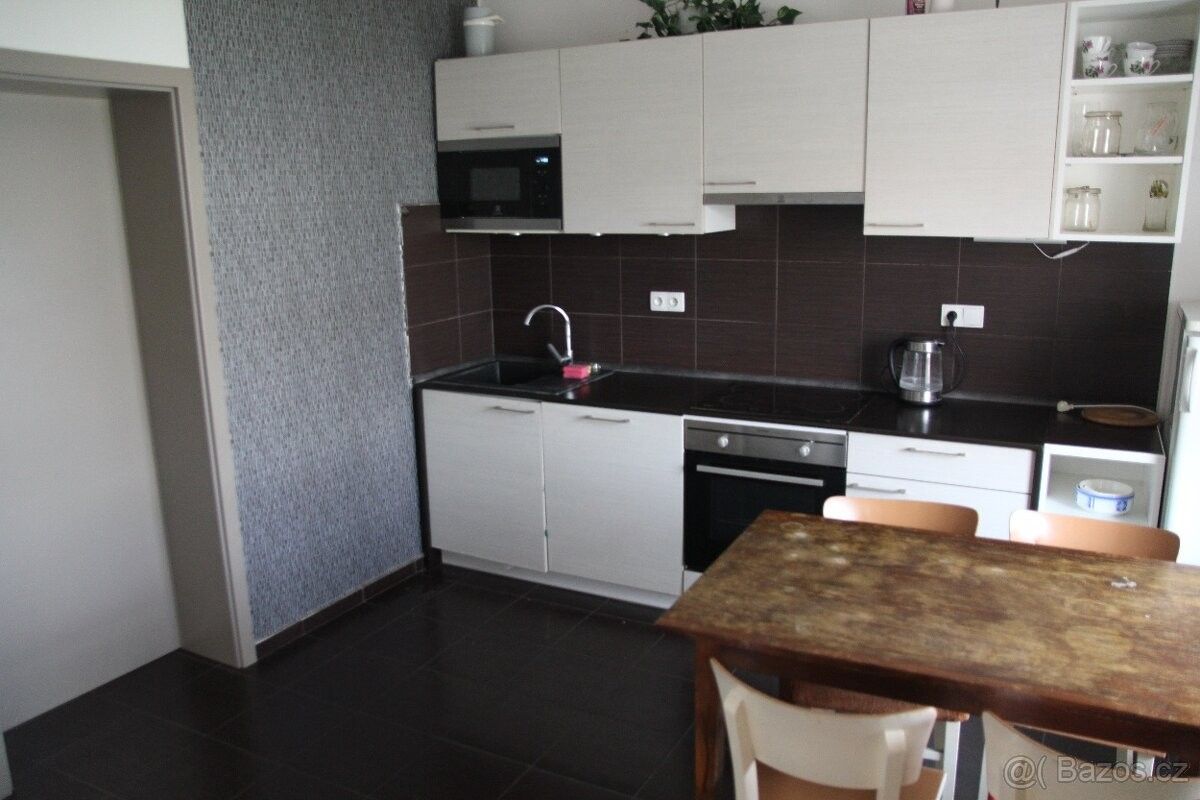 Pronájem byt - Doudleby nad Orlicí, 517 42