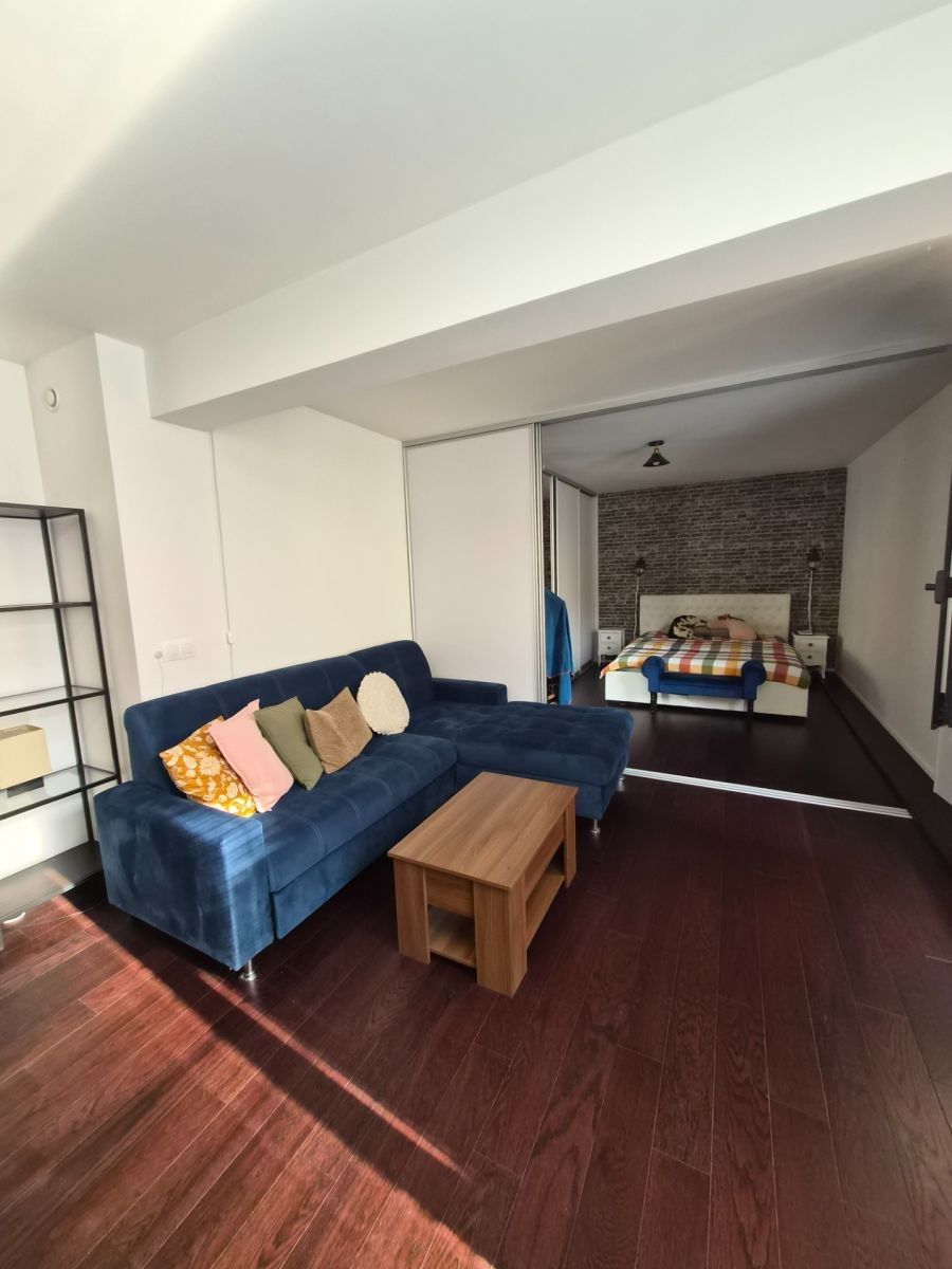 2+kk, Holečkova, Praha - Smíchov, 50 m² - 1
