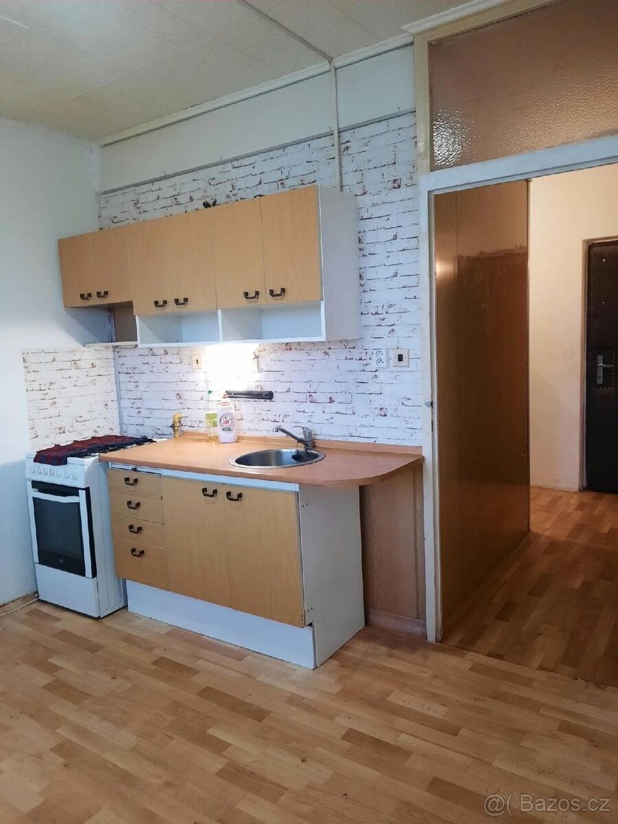 Byty, Teplá u Toužimě, 364 61 - 1