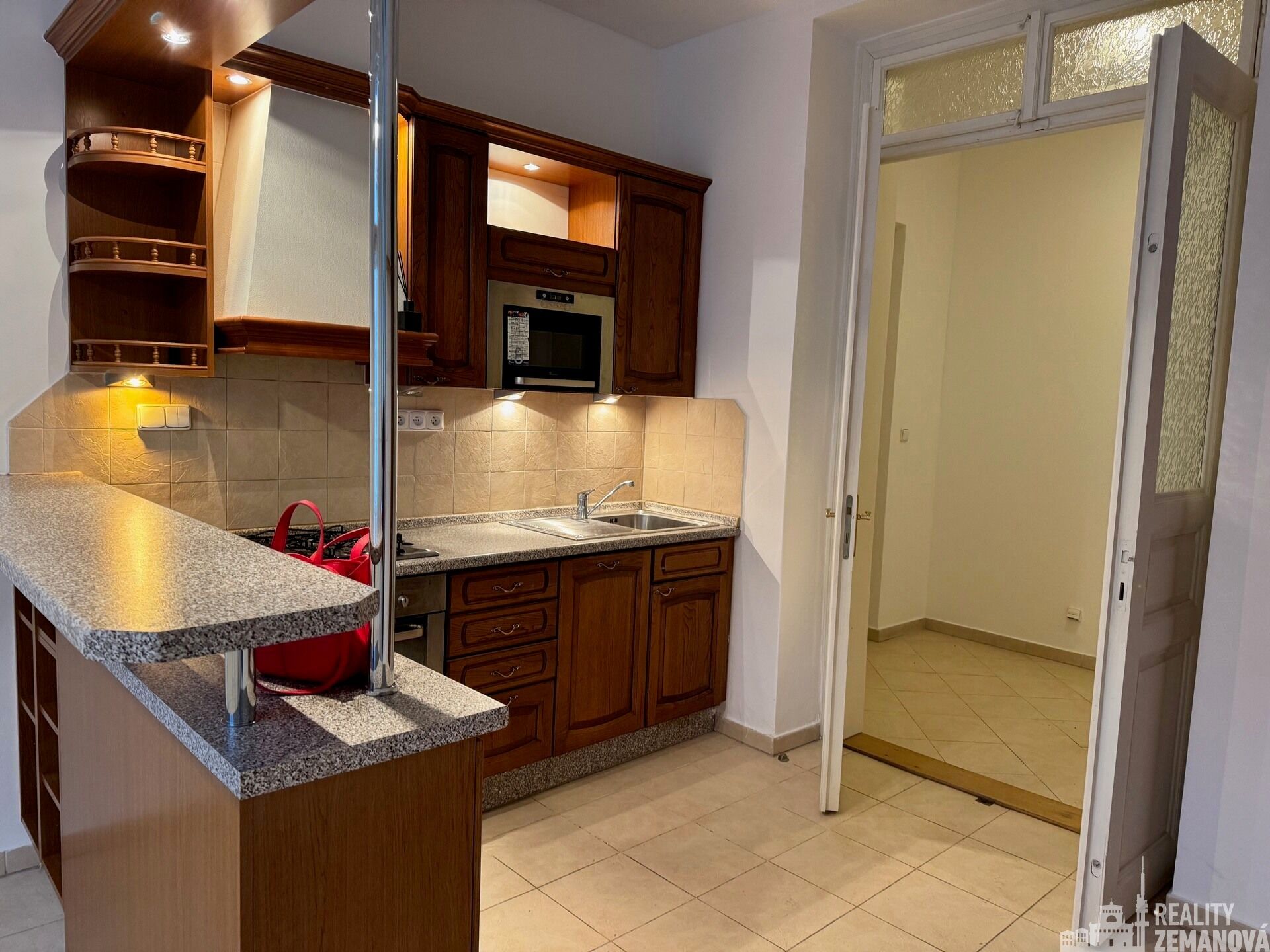 2+kk, Mánesova, Praha, 91 m²