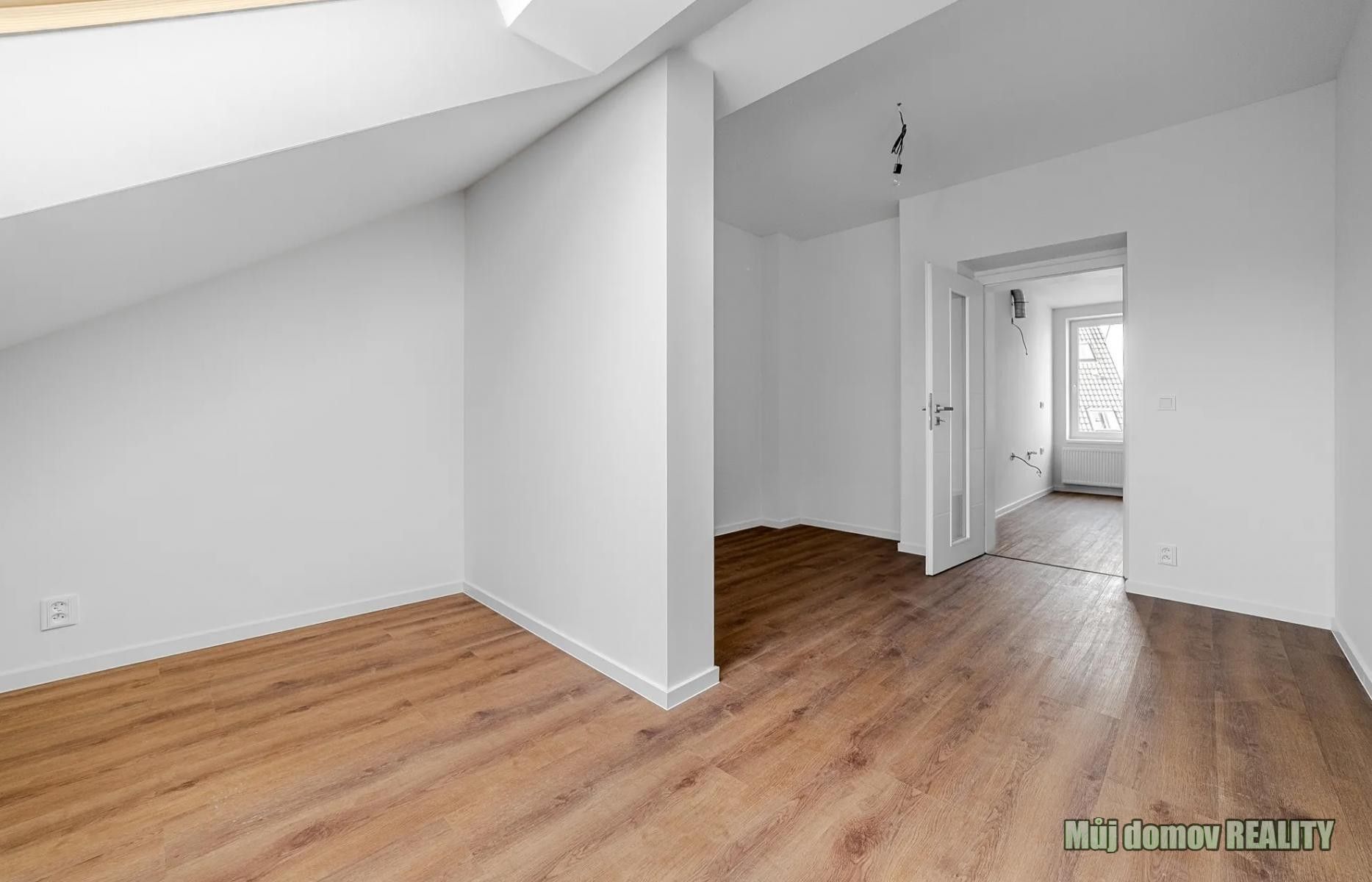 1+1, Pod Jarovem, Praha, 30 m²