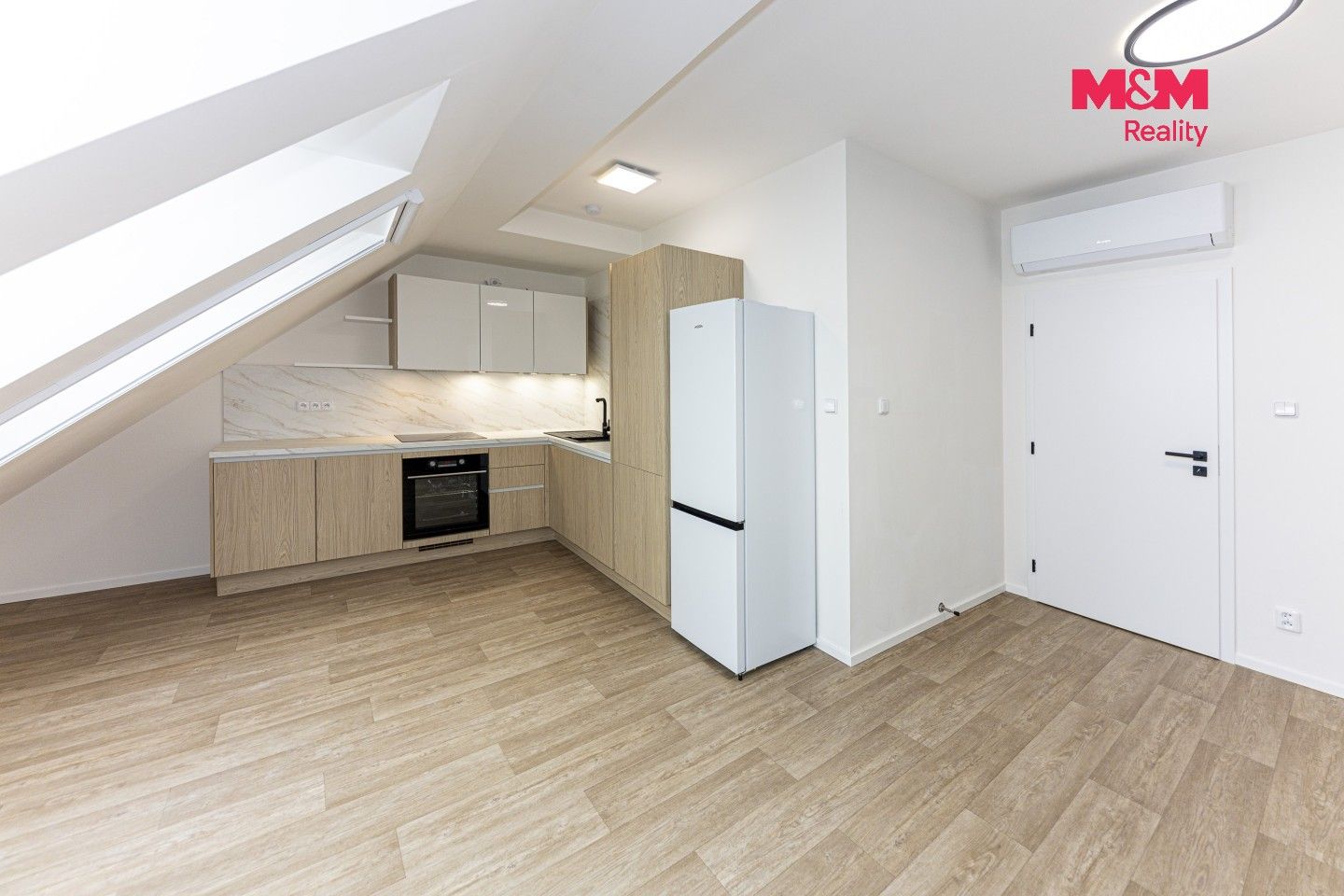 Pronájem byt 3+kk - Hostovlice, 75 m² - 2
