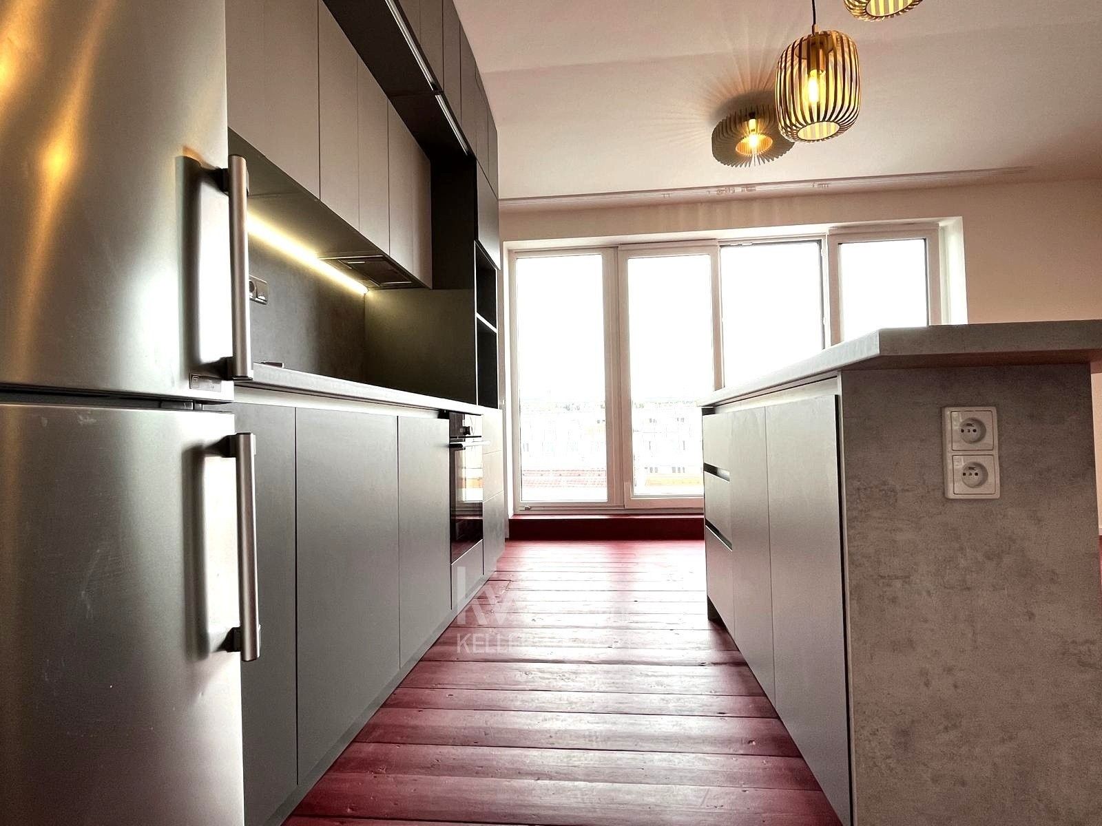 Pronájem byt 2+kk - 8. listopadu, Praha, 81 m²