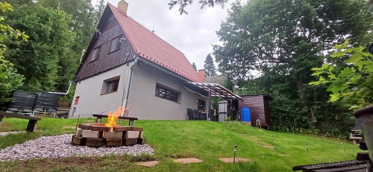 Chaty, Praha, 198 00