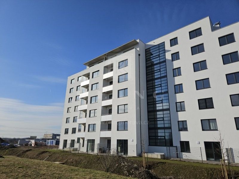 2+kk, Jižní náměstí, Brno, 54 m²