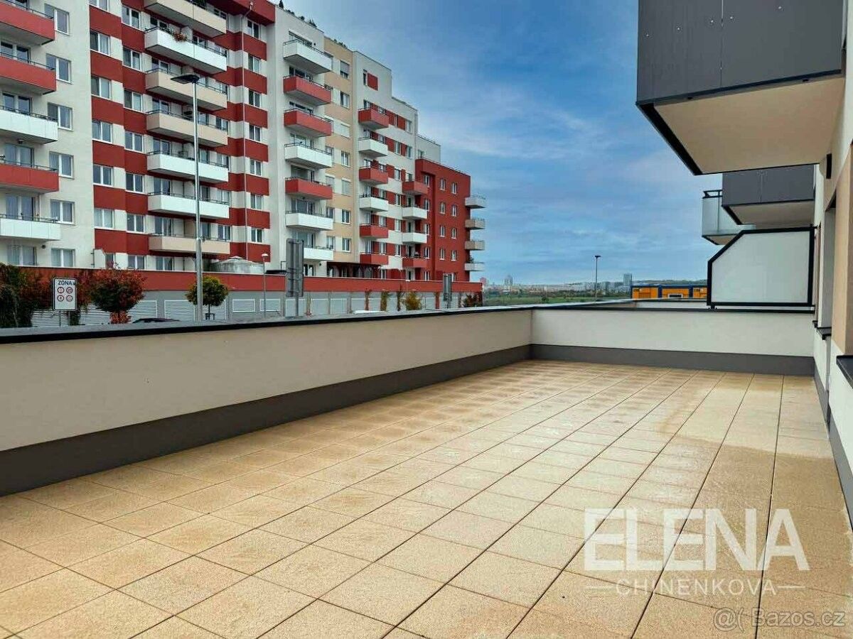 Pronájem byt - Praha, 152 00