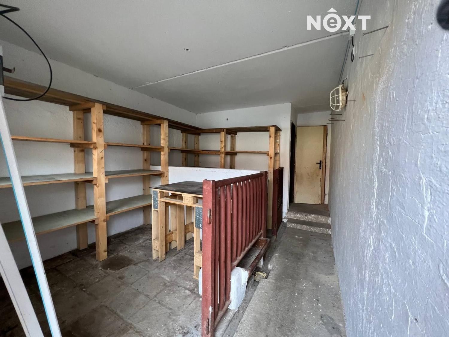 Prodej garáž - Třebnice, Sedlčany, 122 m²