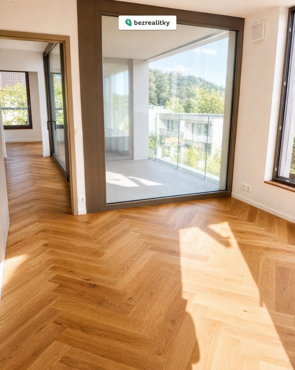 Byt 4+kk · 157 m² · U starého židovského hřbitova 3293, Praha Smíchov - 4