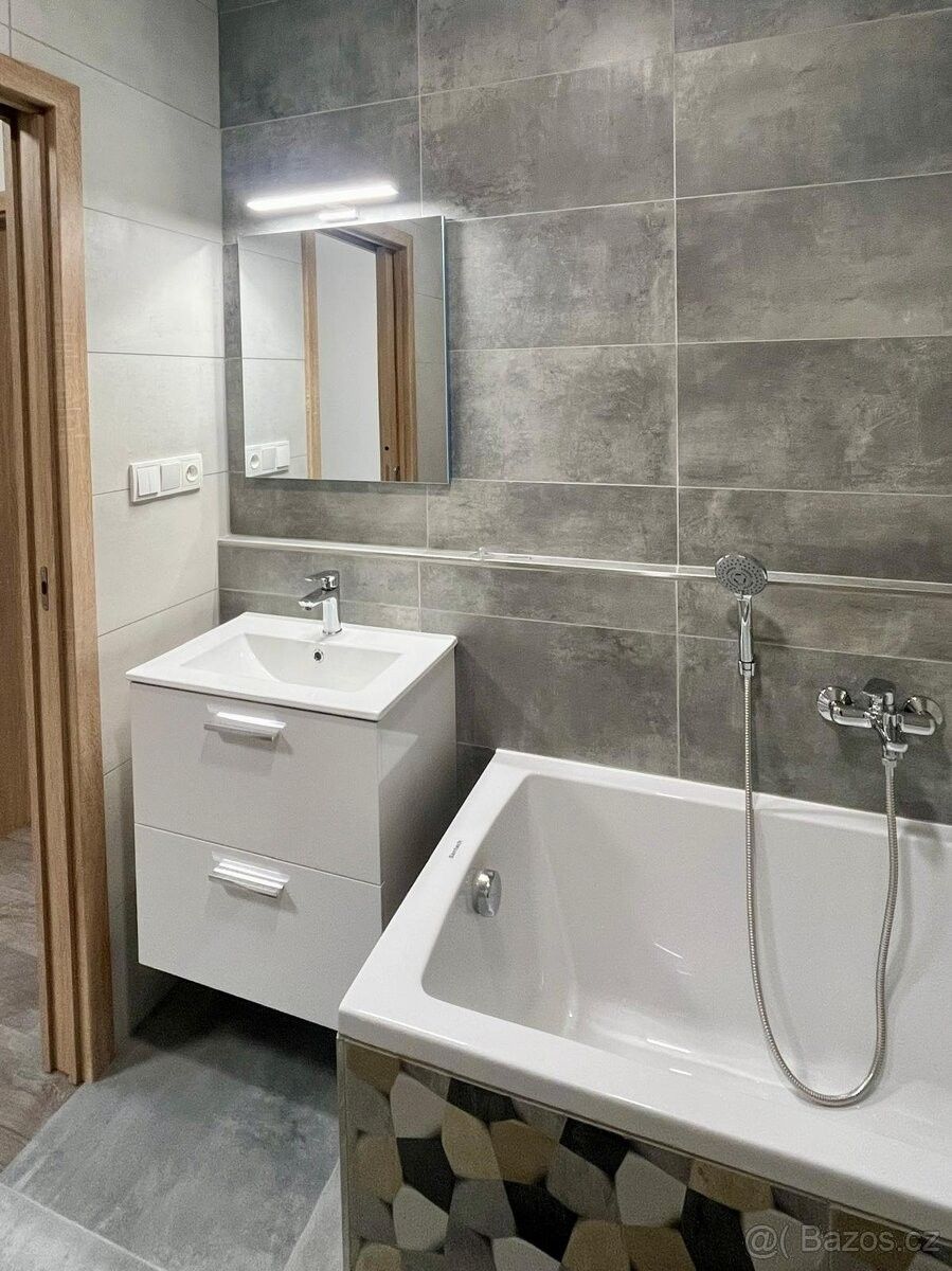 Byty, Jihlava, 586 01