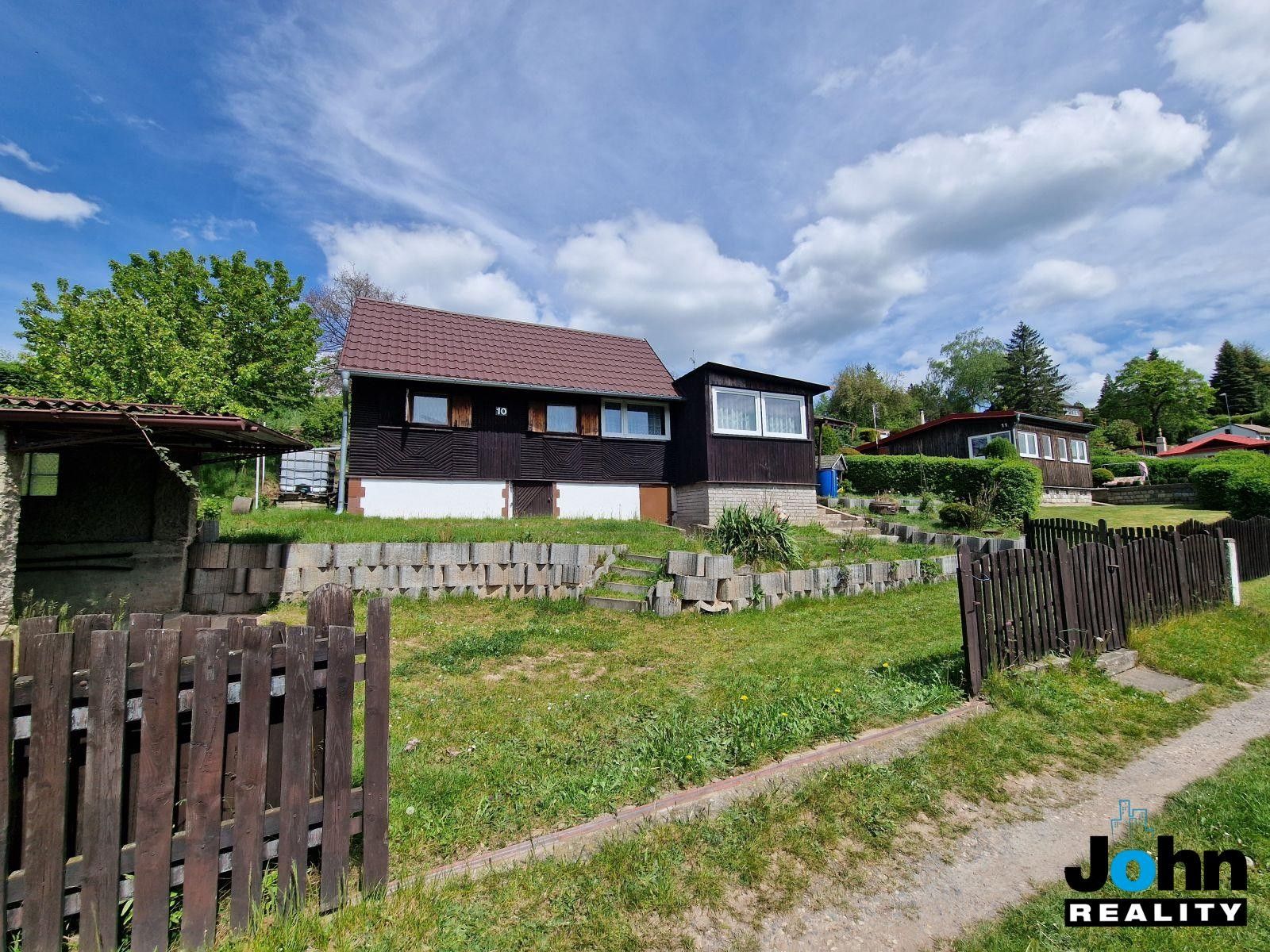 Chaty, Černýš, Perštejn, 100 m²