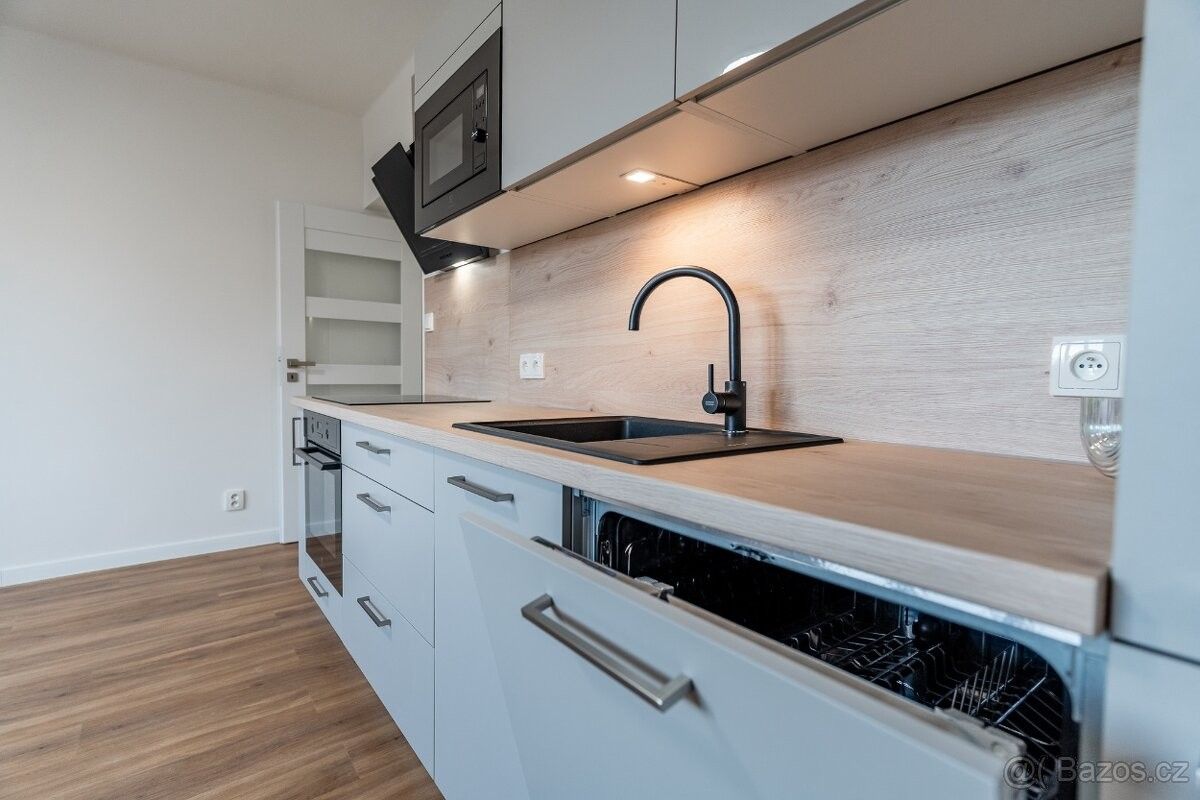 Prodej byt - Ostrava, 700 30