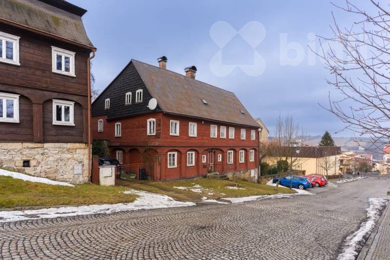 Prodej rodinný dům - Náměstí Jiřího 37, Jiřetín pod Jedlovou, 409 m²