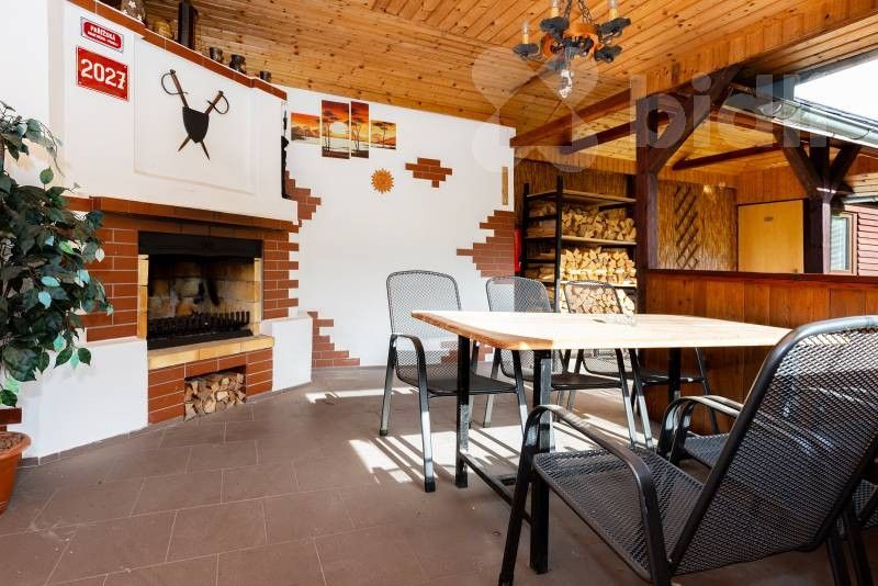 Pronájem rodinný dům - Husitská, Dvůr Králové nad Labem, 150 m²