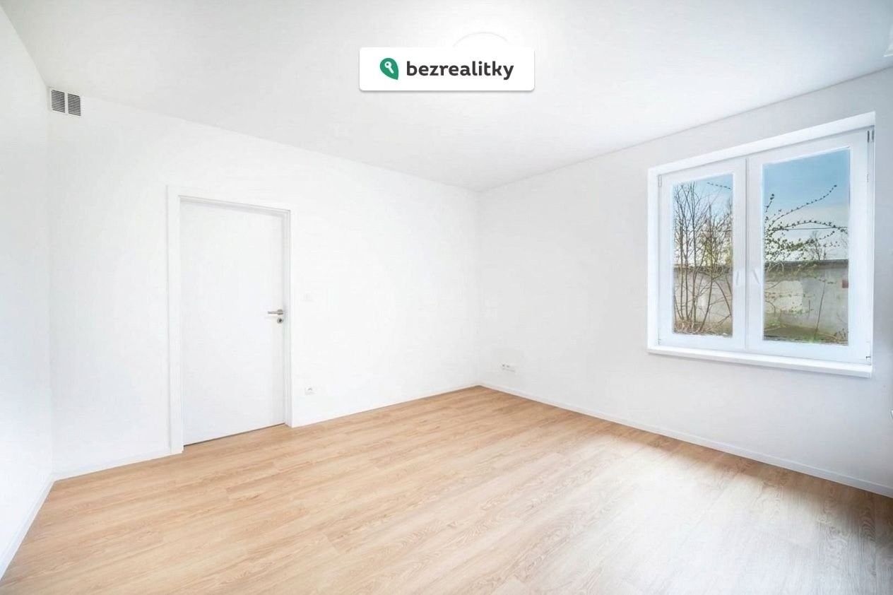 2+kk, Bílá 1972, Ostrava Mariánské Hory, 37 m² - 2