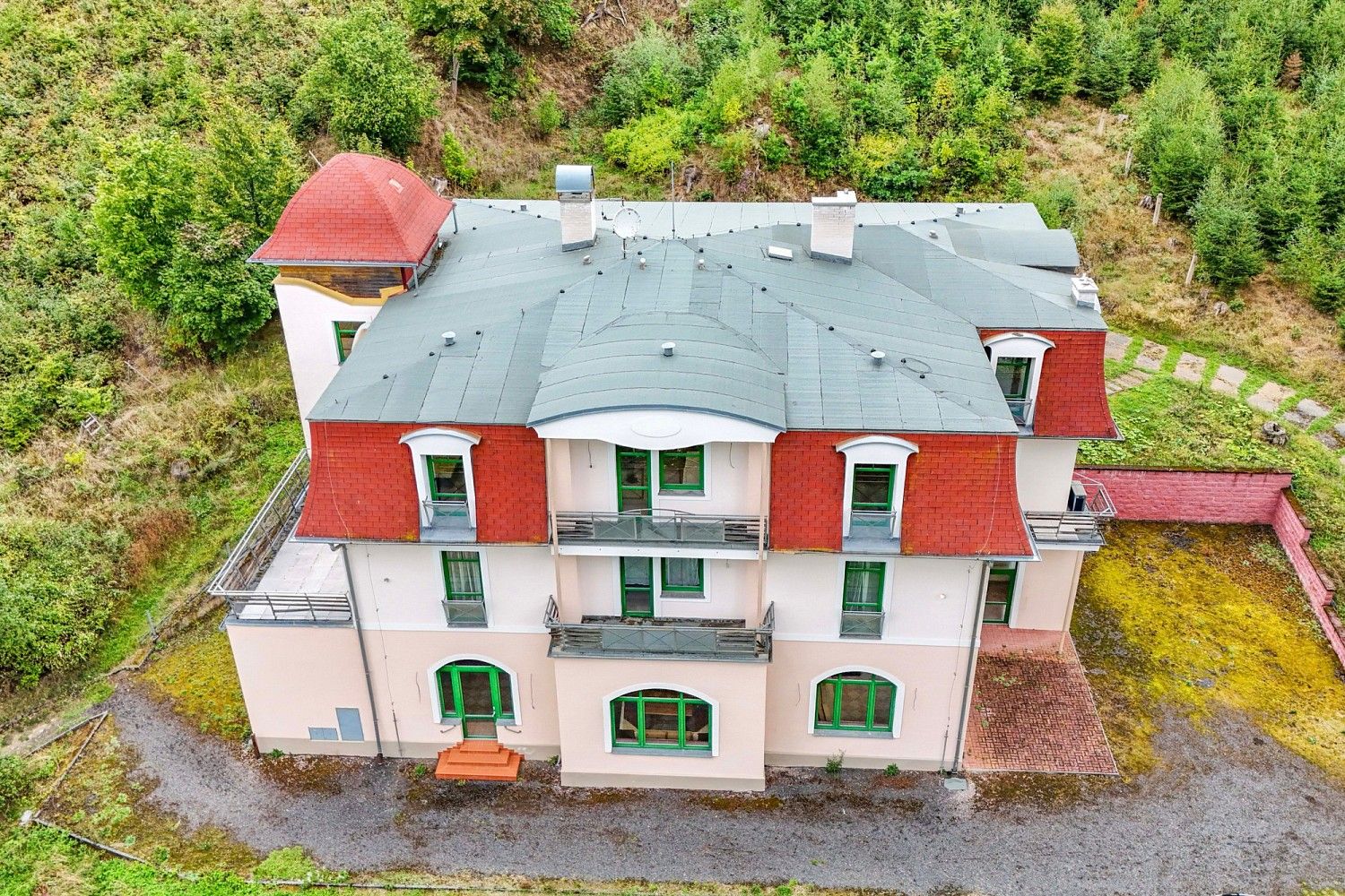 Rodinný dům · 899 m² · Mariánské Lázně - Úšovice, okres Cheb, Karlovarský kraj - 3