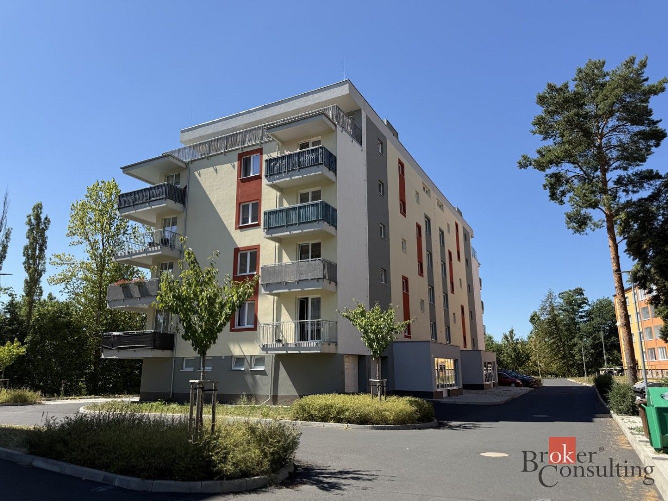 Obchodní prostory, Nová Role, okres Karlovy Vary, Karlovarský kraj, 125 m² - 1