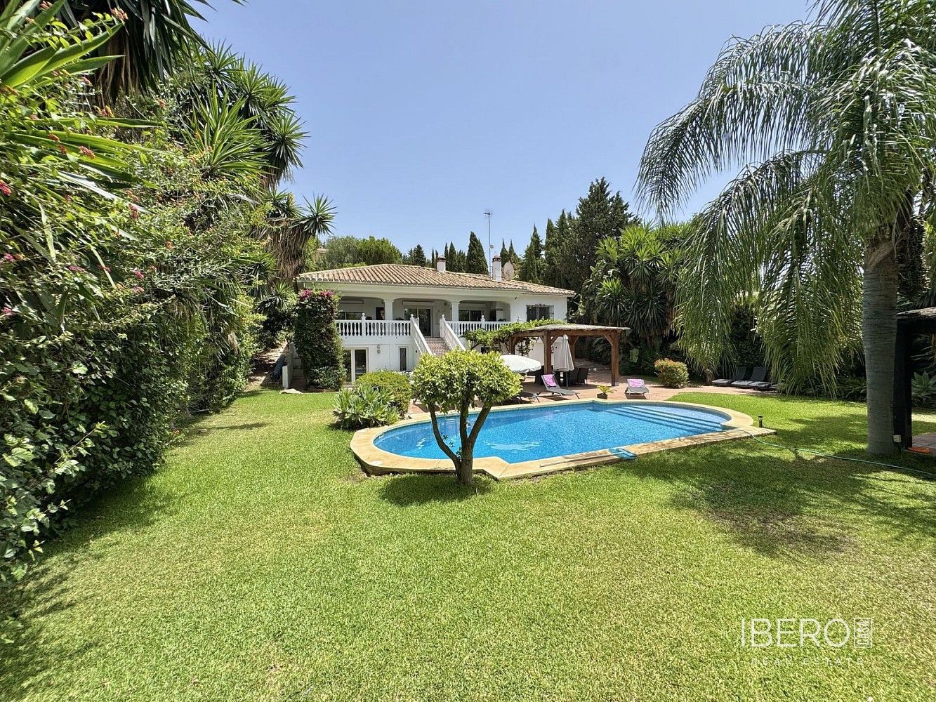 Prodej rodinný dům - Sierrezuela, ES, 350 m² - 2