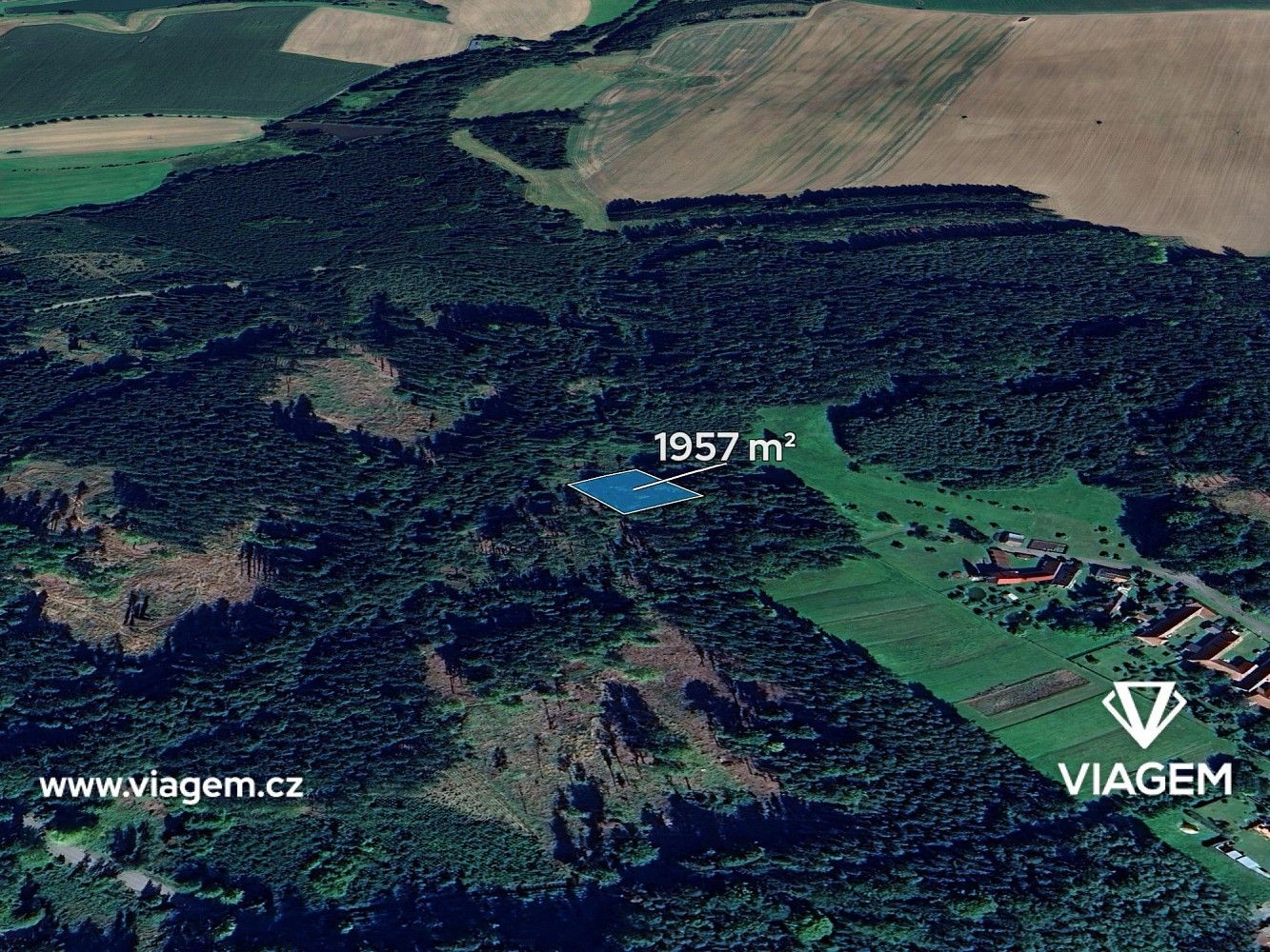 Les, 1 467 m²