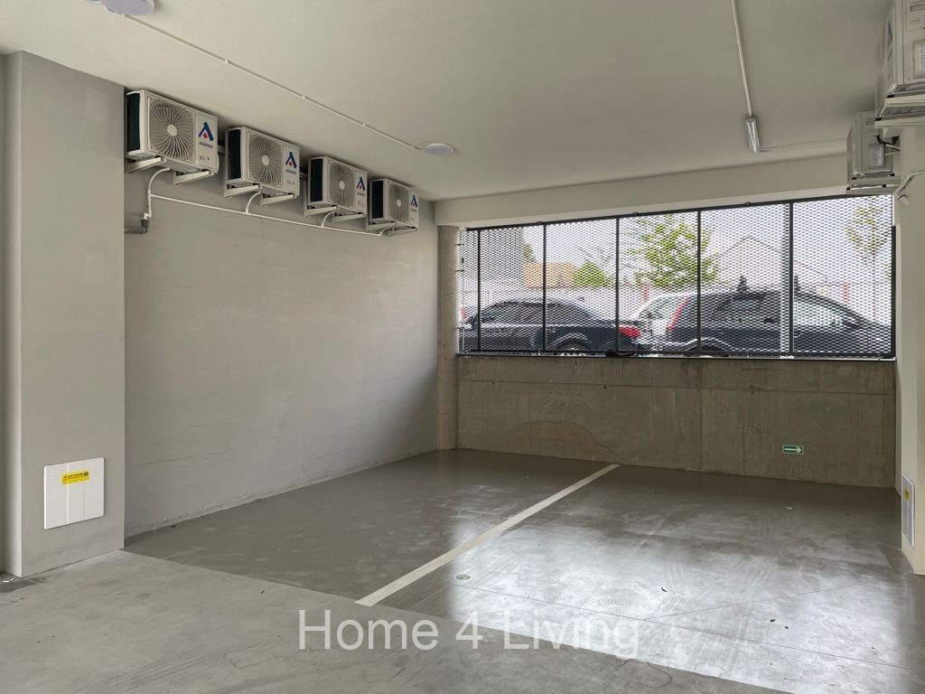 Pronájem ostatní - Košinova, Brno, 18 m²