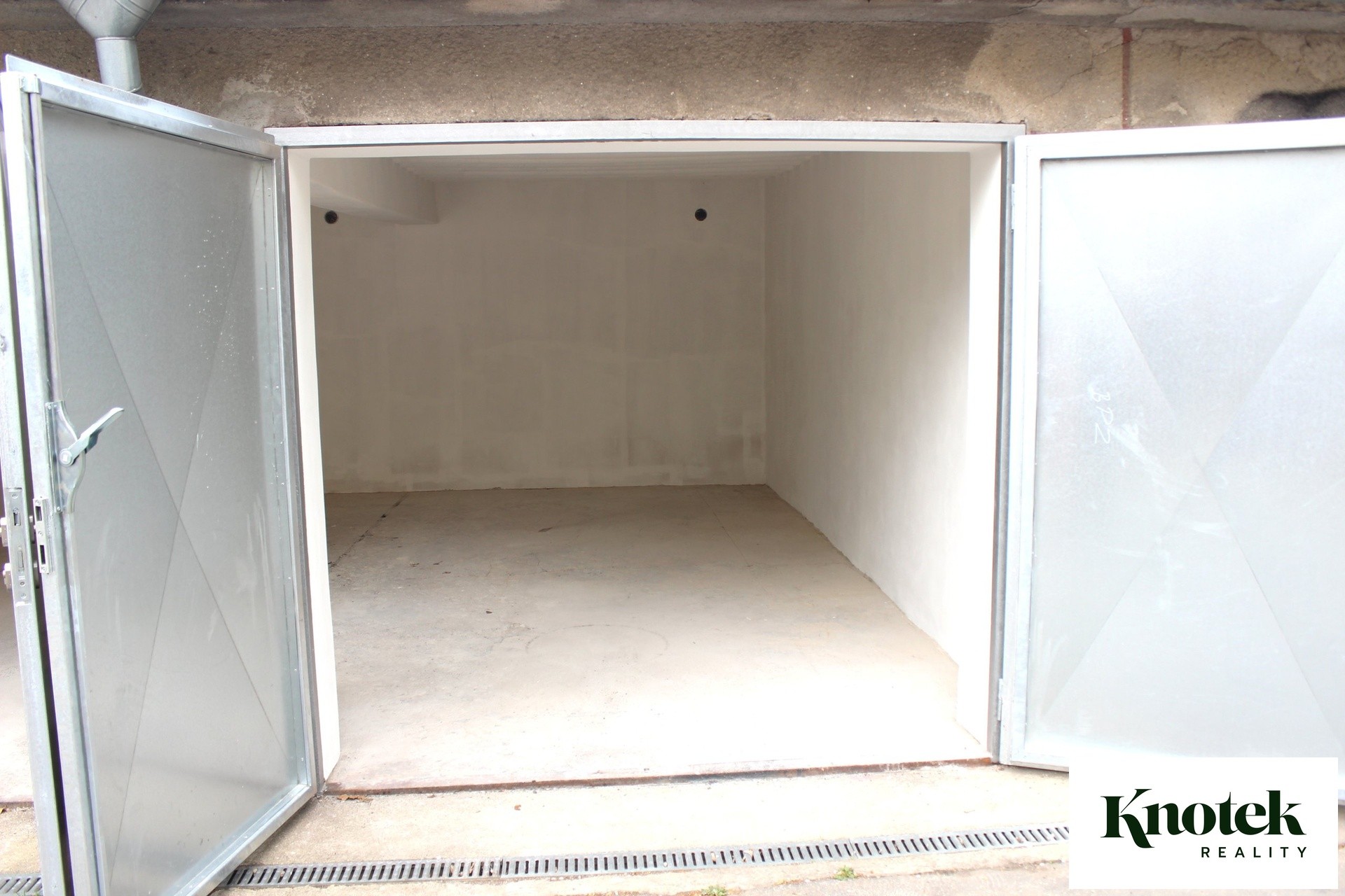 Garáž · 17 m² · Sazenice, Brno Komárov - 3