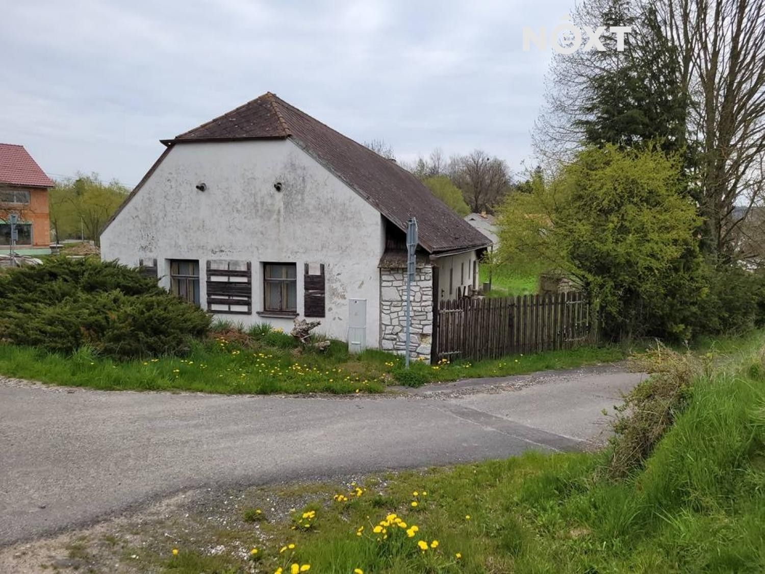 Prodej rodinný dům - Krty-Hradec, 200 m²