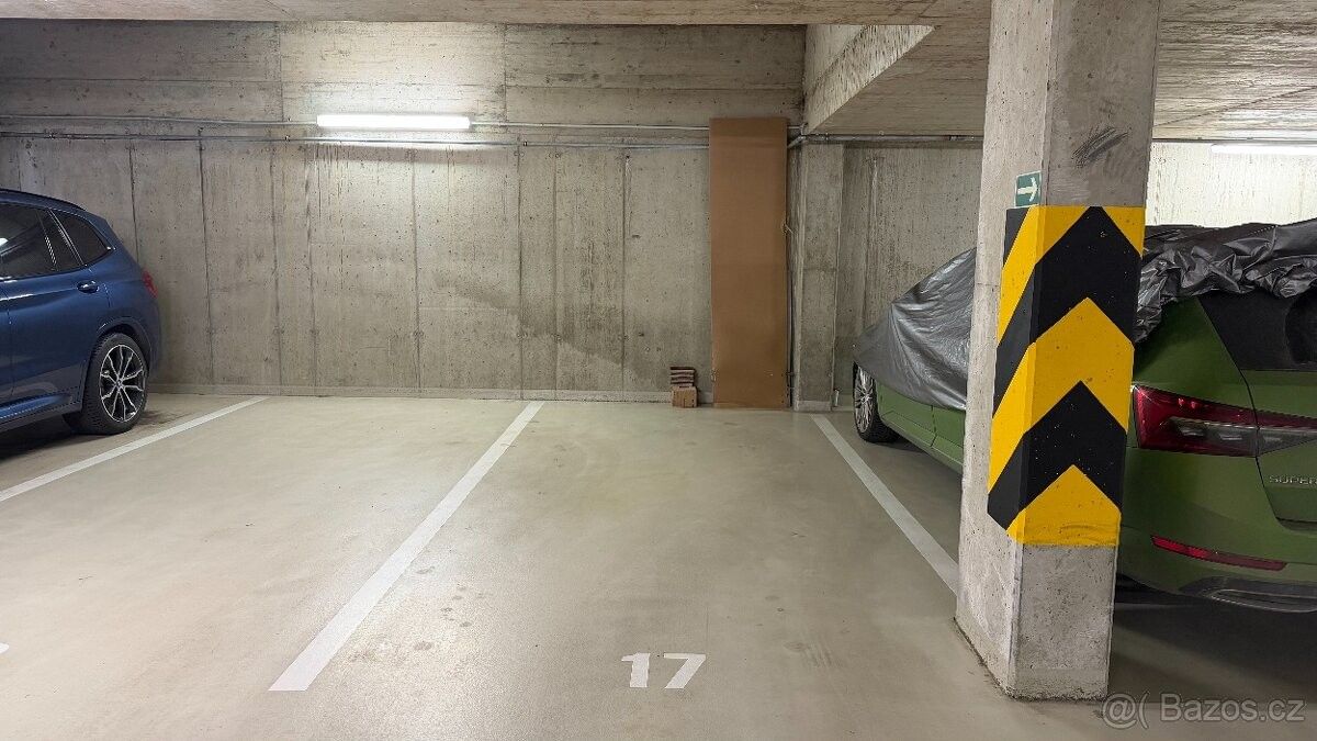 Garáže, Praha, 101 00