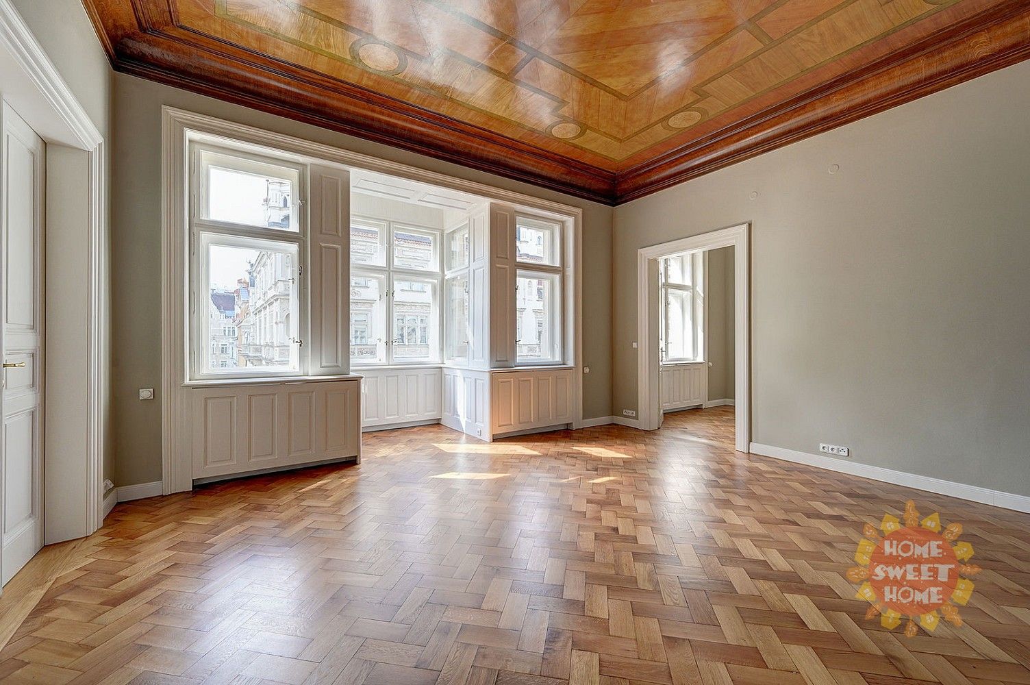 Byt 6+kk a více, 295 m²