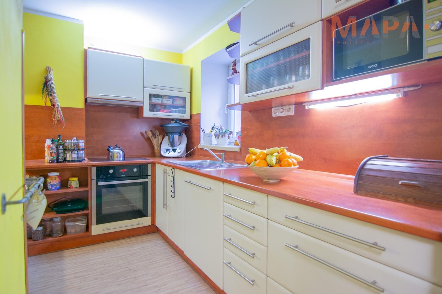 Prodej rodinný dům - Velemyšleves, 116 m²