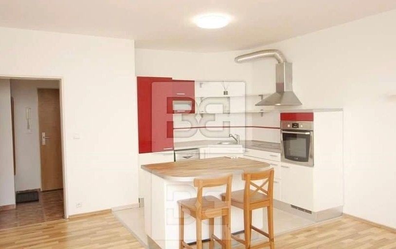 2+kk, Hakenova, Praha, 54 m²