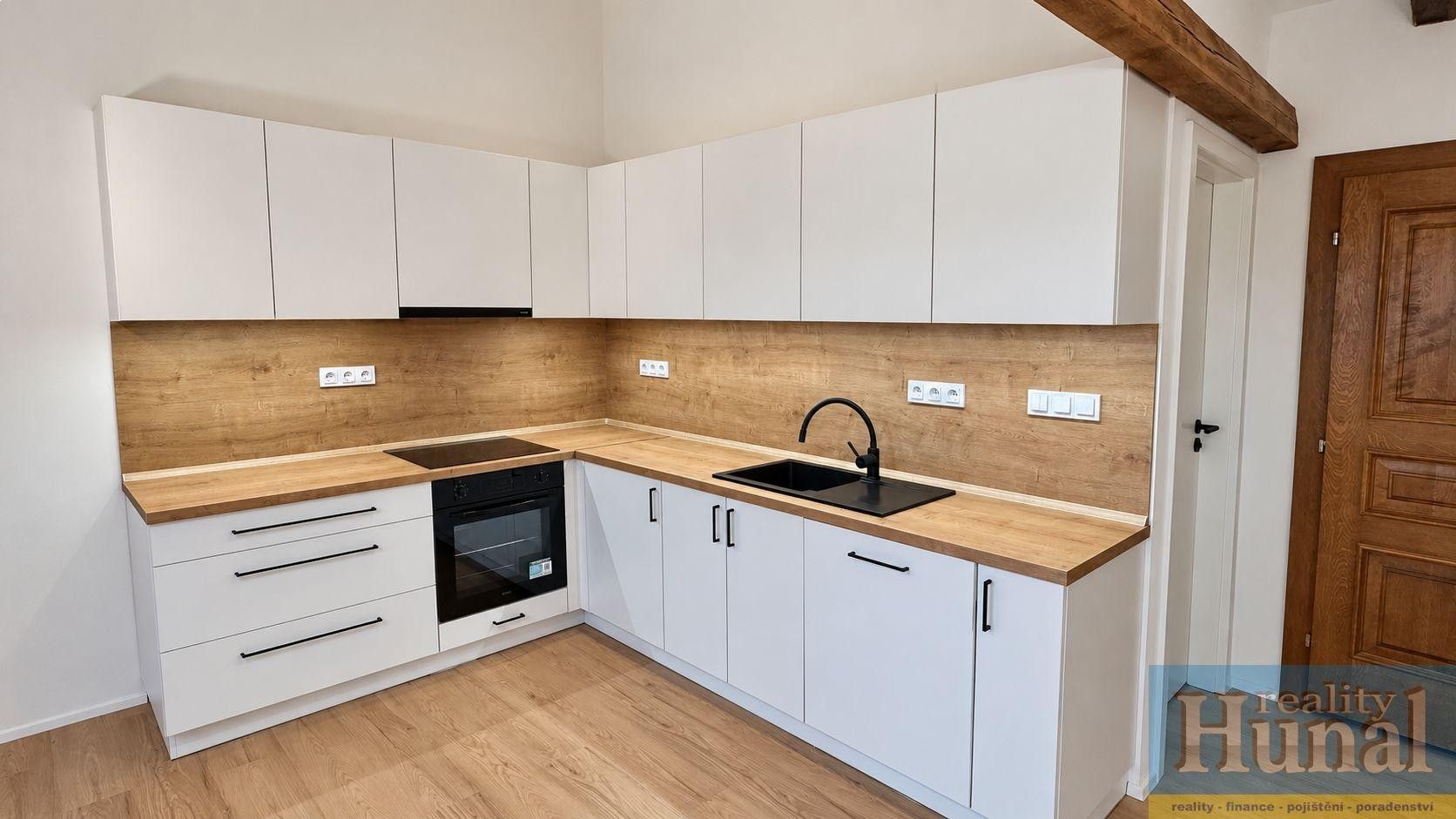 Pronájem byt 3+kk - Rynárecká, Pelhřimov, 60 m² - 5