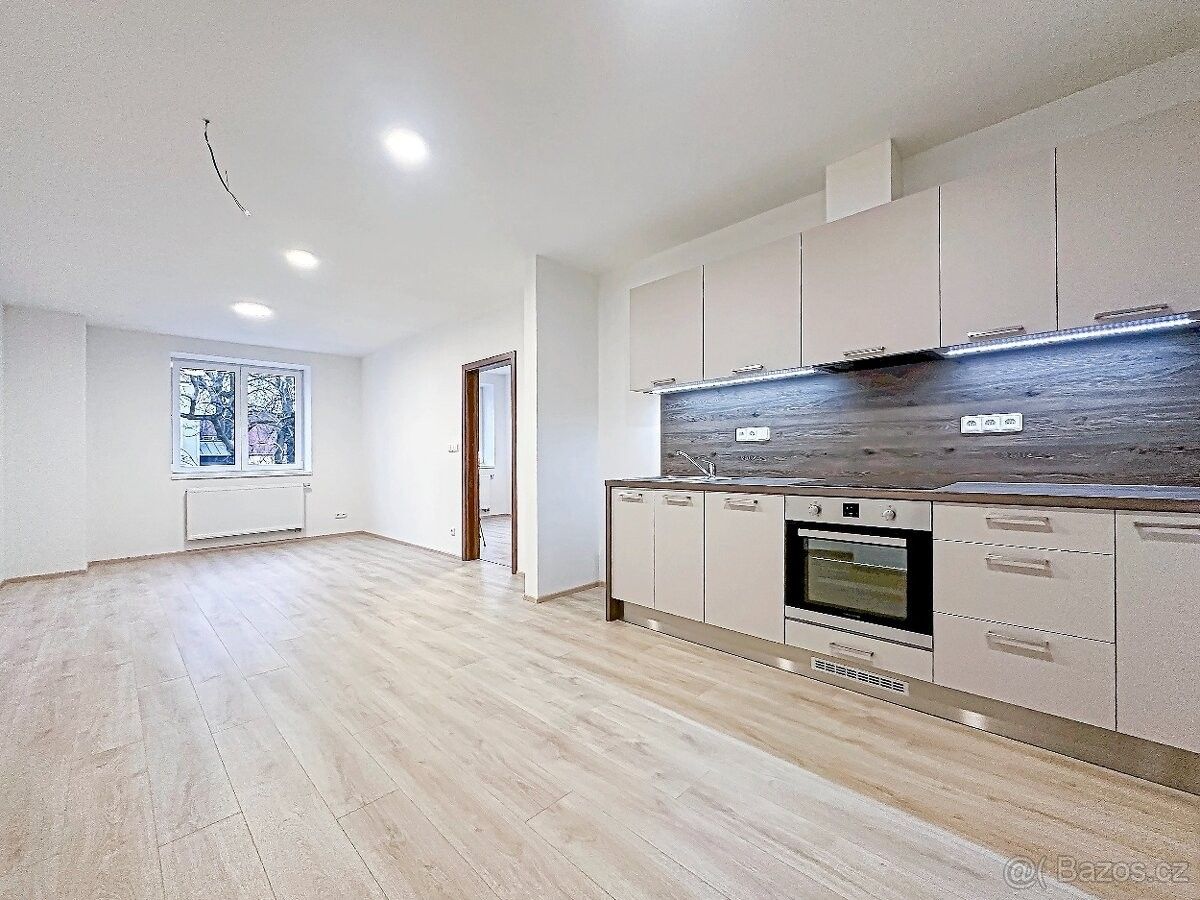 Byty, Měřín, 594 42