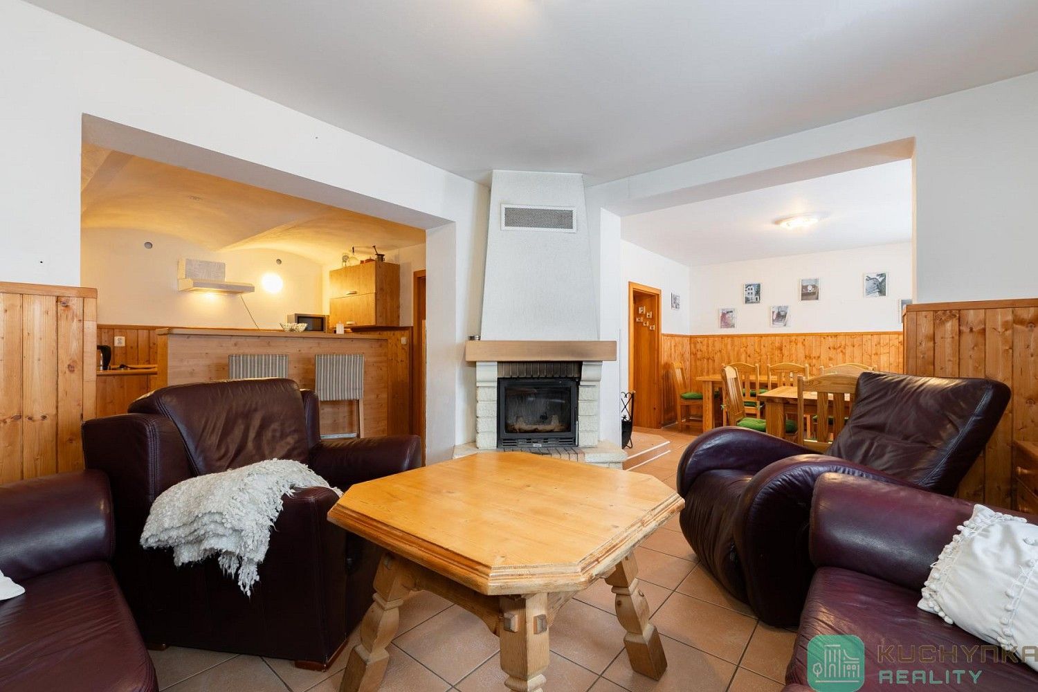 Prodej rodinný dům - Loučná pod Klínovcem - Loučná, okres Chomutov, Ústecký kraj, 207 m² - 2