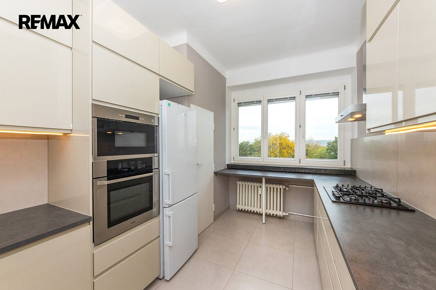 Byt 2+1 · 74 m² · Na Pankráci, Praha 4 - Nusle - 3