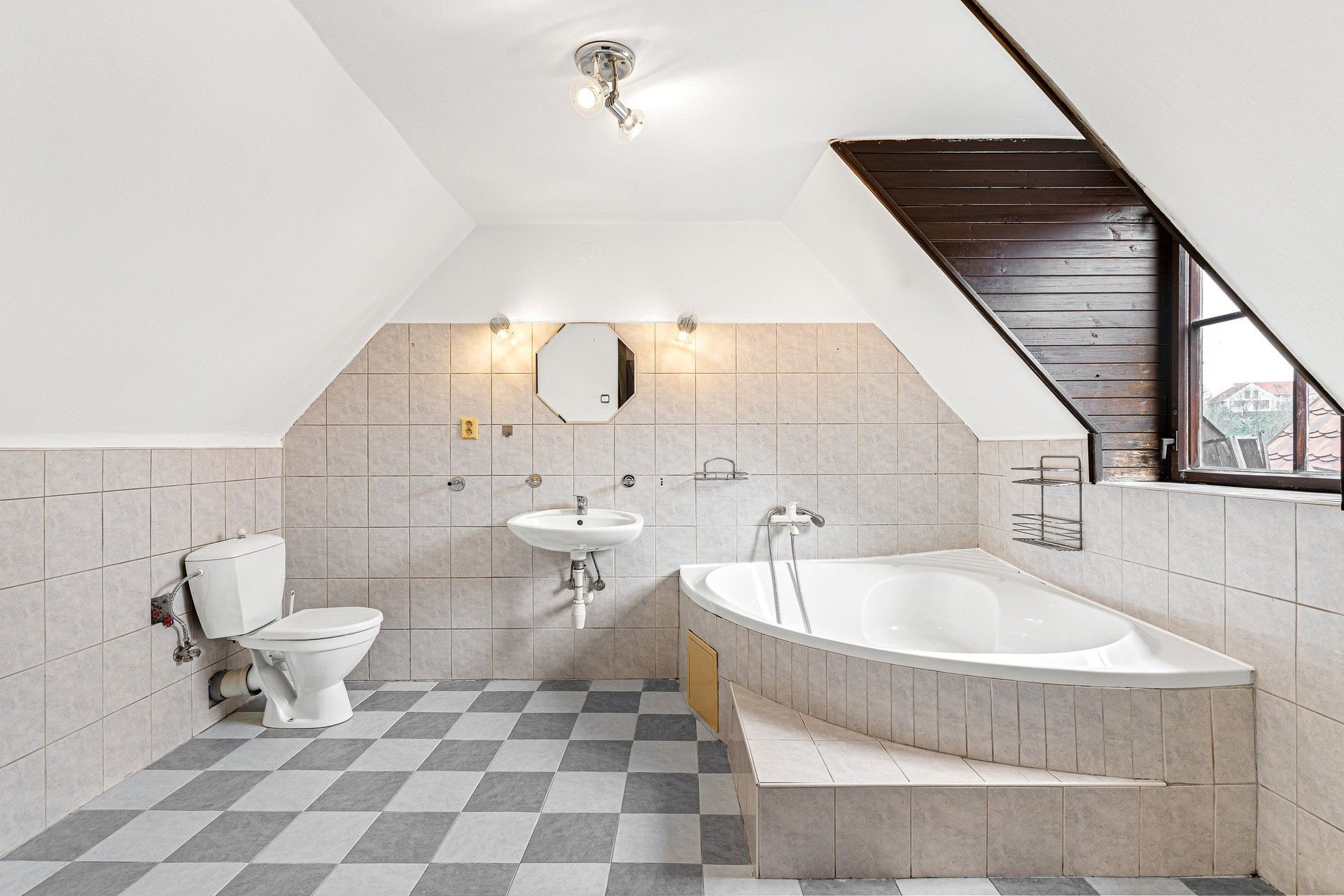 2+1, Kuťatská 40, Praha Královice, 77 m² - 2