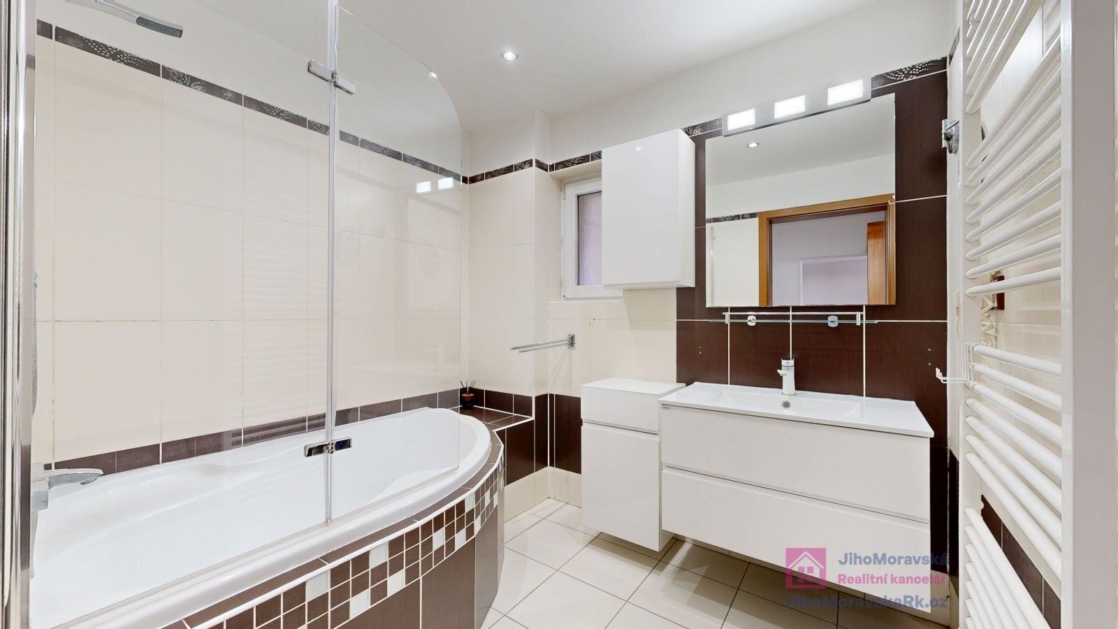 Rodinný dům · 188 m² · Jiráskova, Hodonín - 3