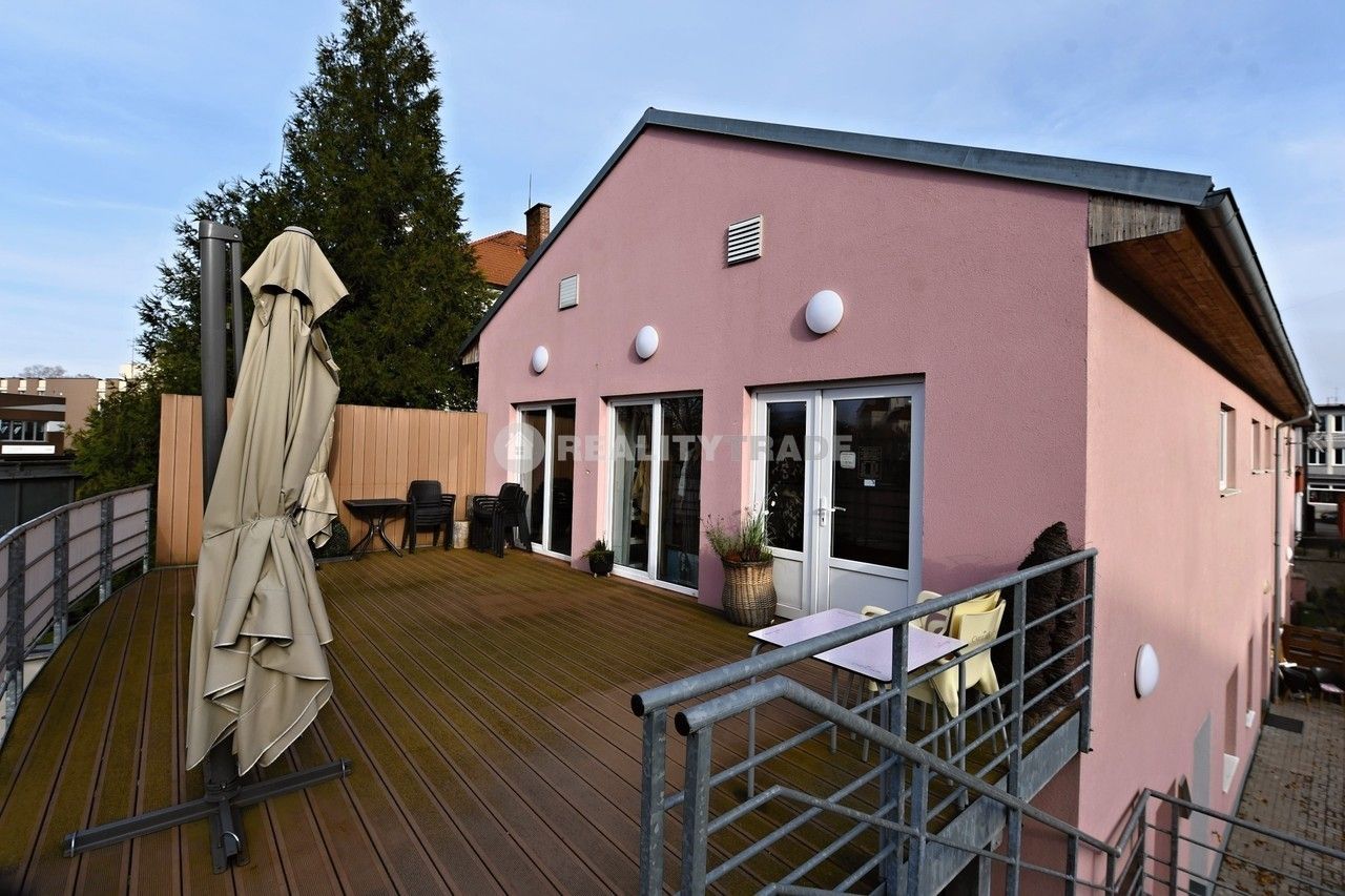 Obchodní prostory, Bezděkovská, Strakonice, 194 m²