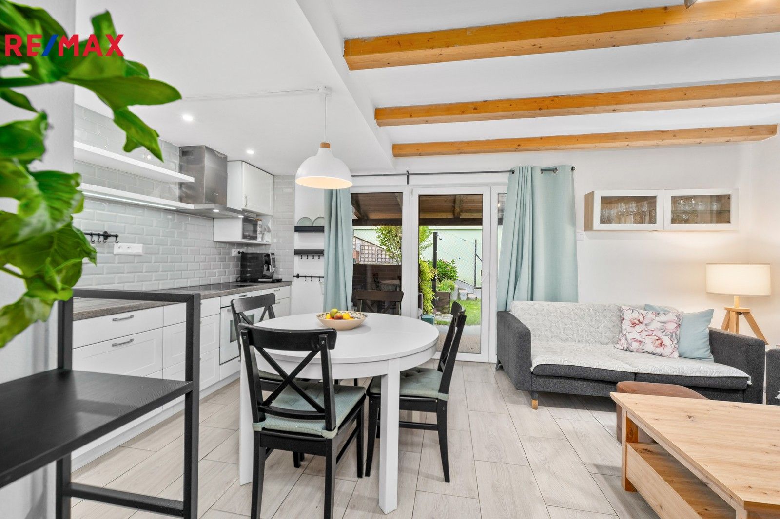 Prodej rodinný dům - Čakov, 77 m²