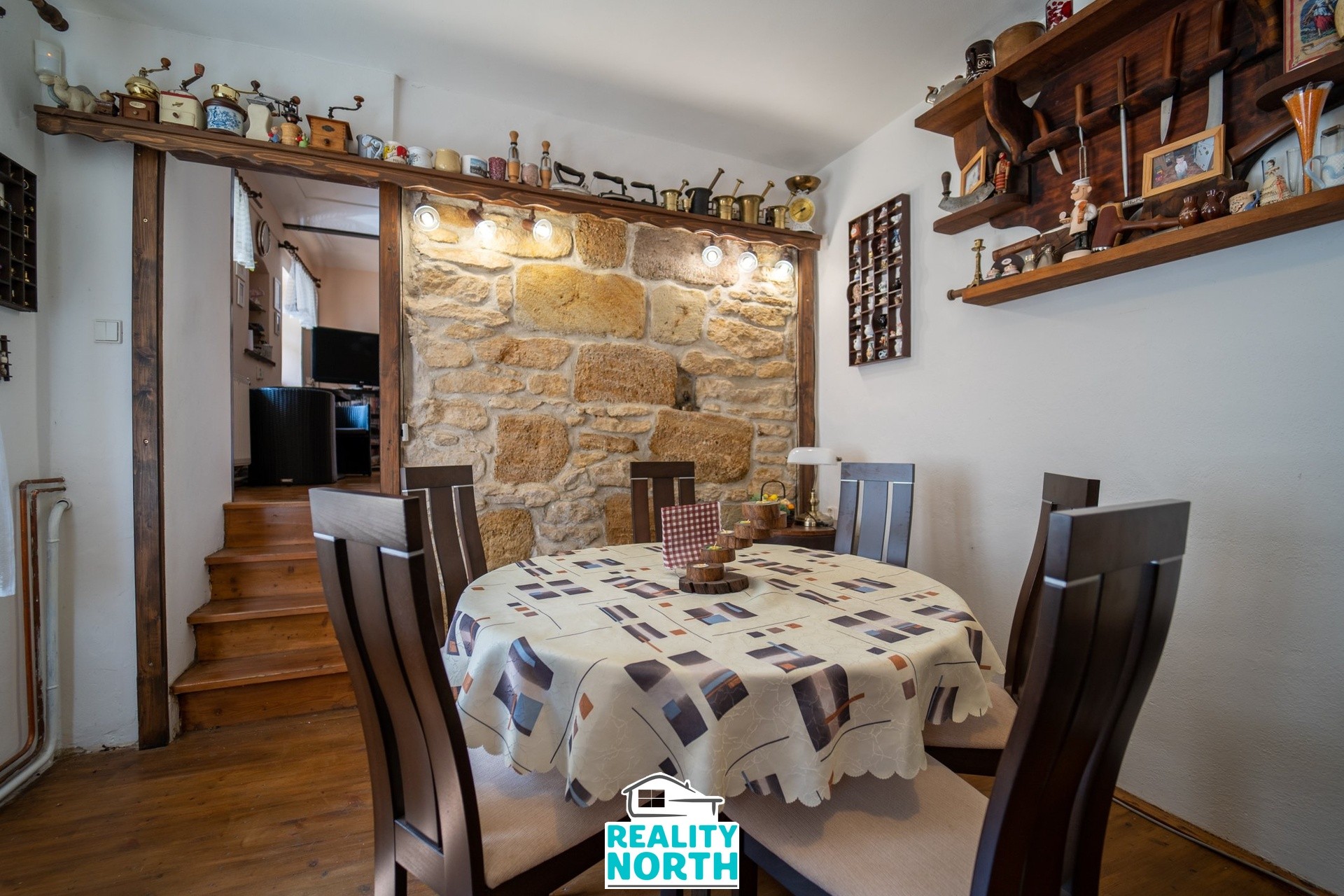 Prodej rodinný dům - Kanina, 386 m² - 5