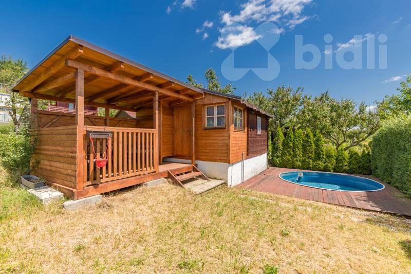 Chaty, Bolívarova, Praha, 30 m²