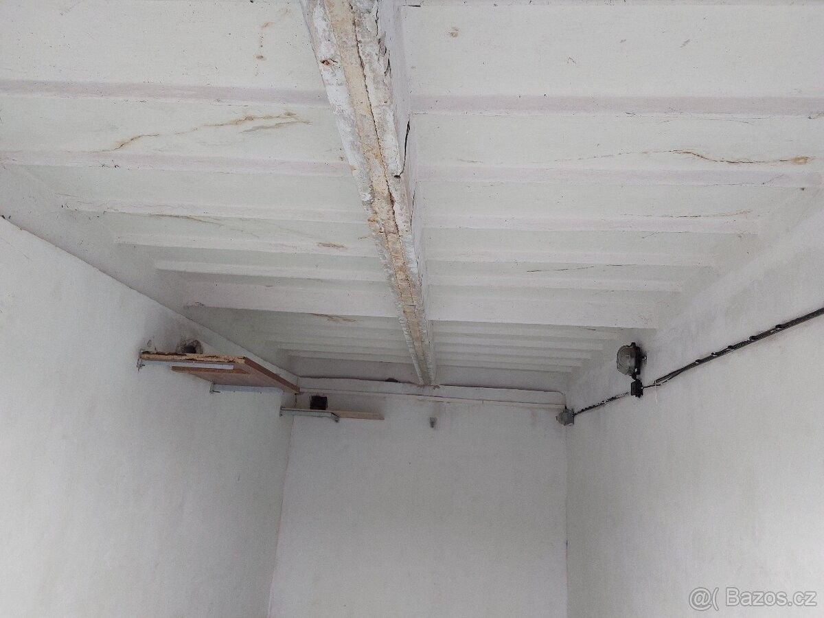 Pronájem garáž - Kadaň, 432 01