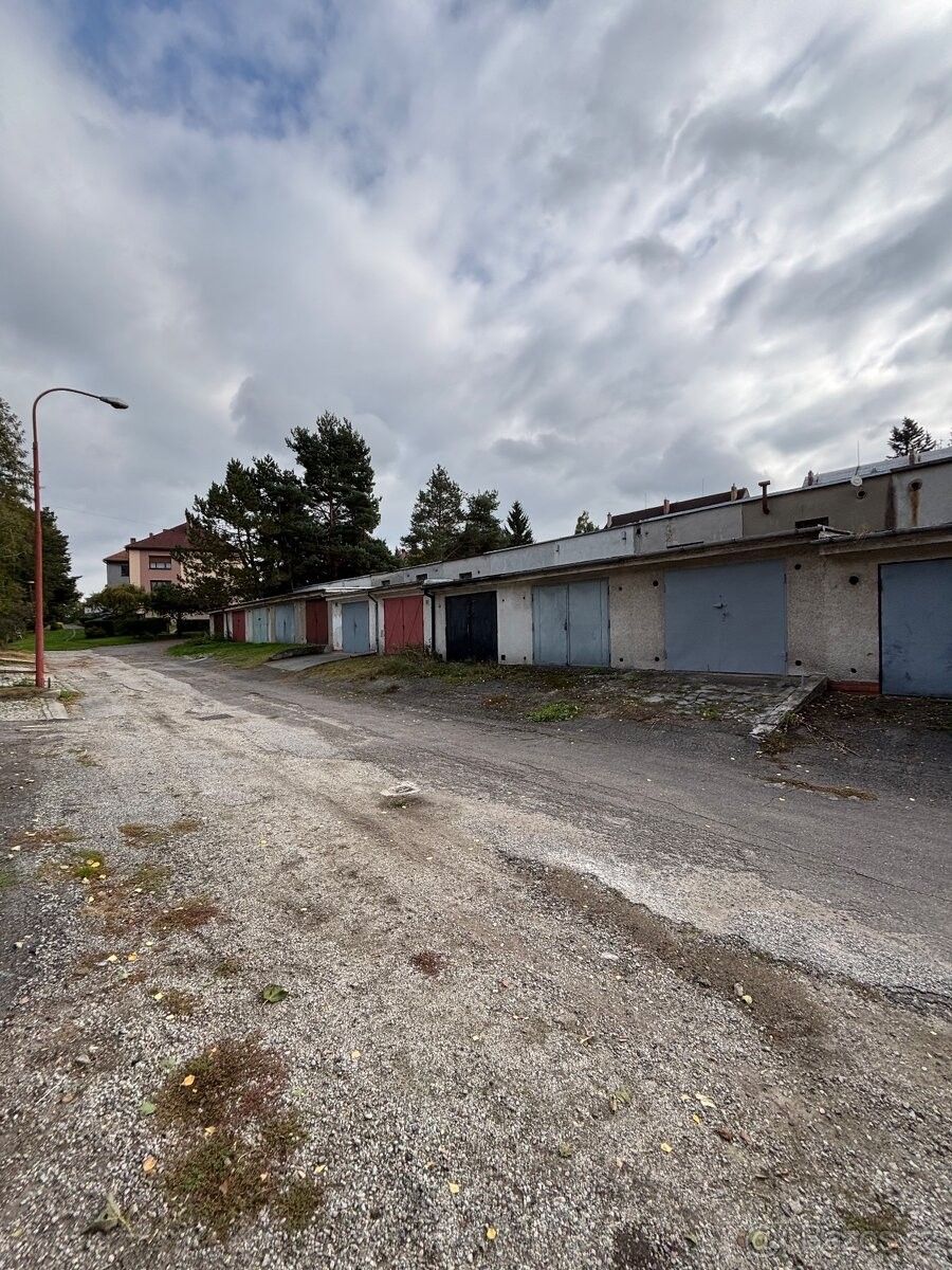 Garáže, Velké Meziříčí, 594 01