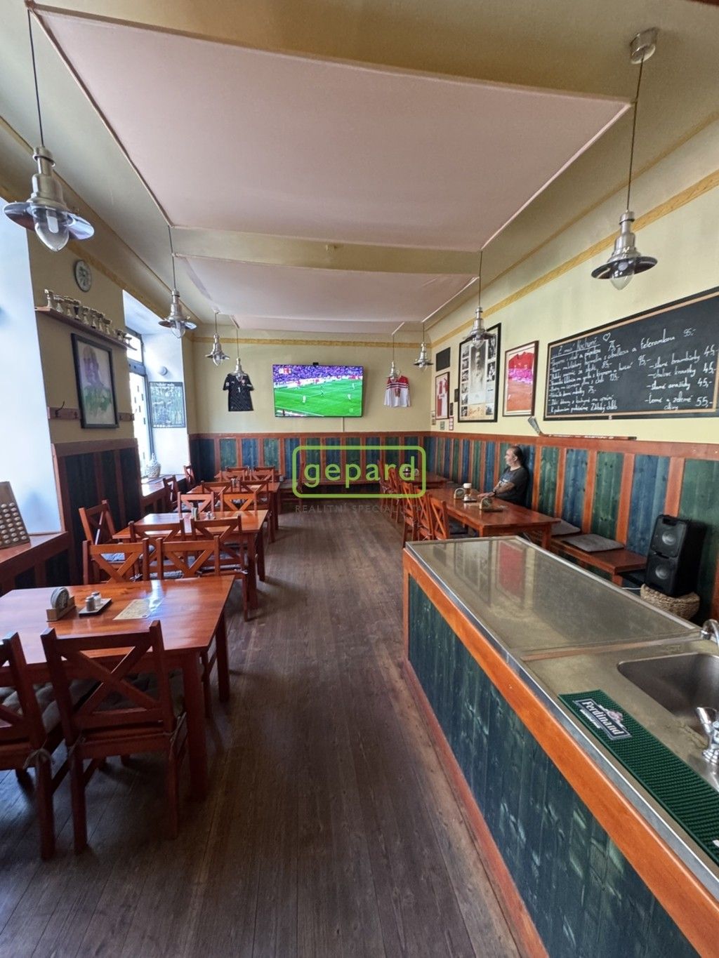 Restaurace, Bulharská, Praha, 165 m²