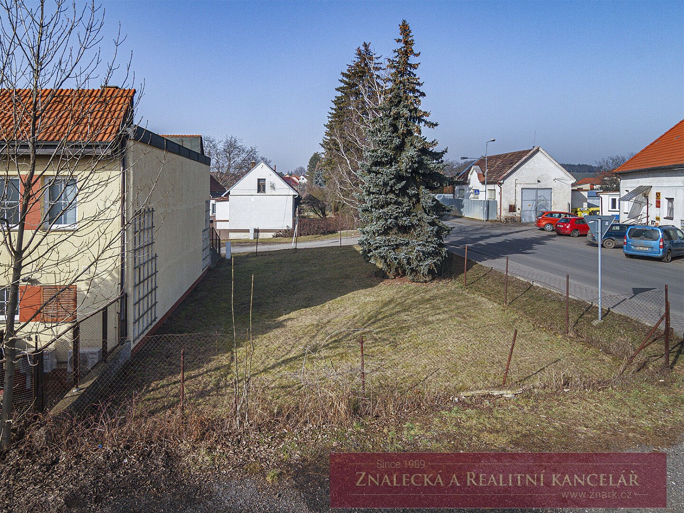 Komerční pozemek, 253 m²