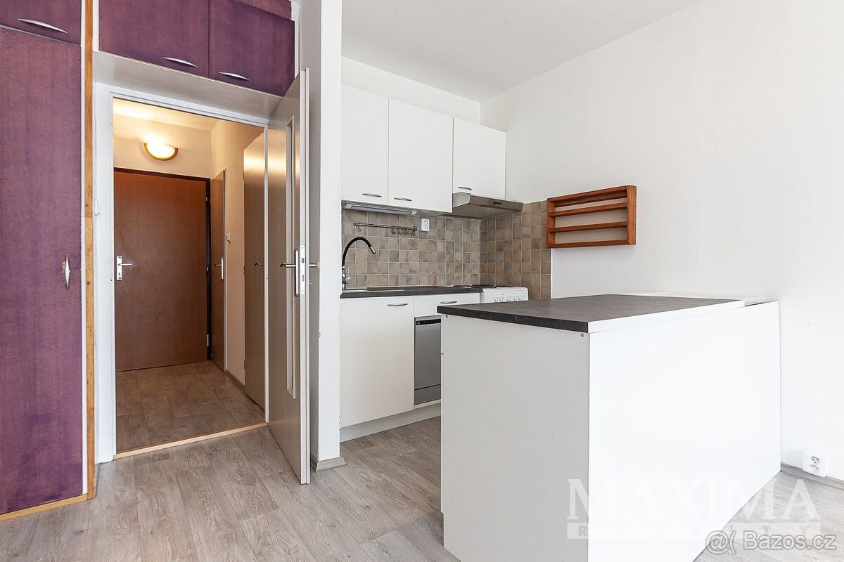 Pronájem byt - Praha, 100 00