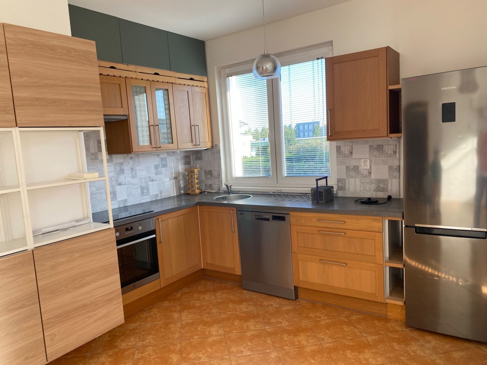 Pronájem byt 2+kk - Žampiónová, Praha - Pitkovice, 59 m² - 5