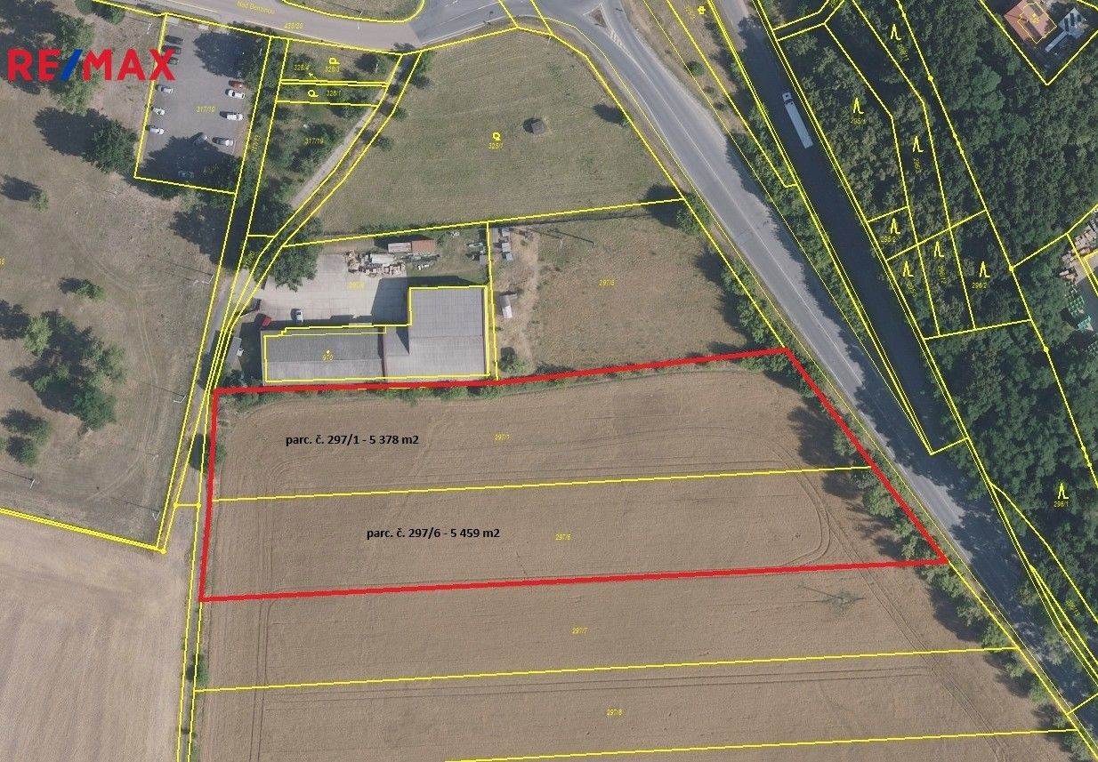 Prodej komerční pozemek - Veltrusy, 10 m²