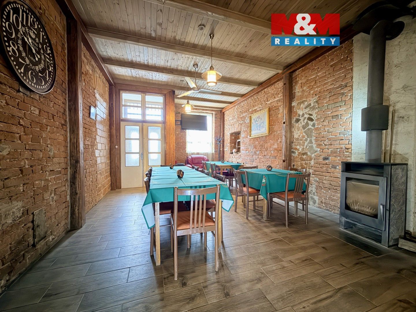 Restaurace, Budkovice, Ivančice, 380 m²