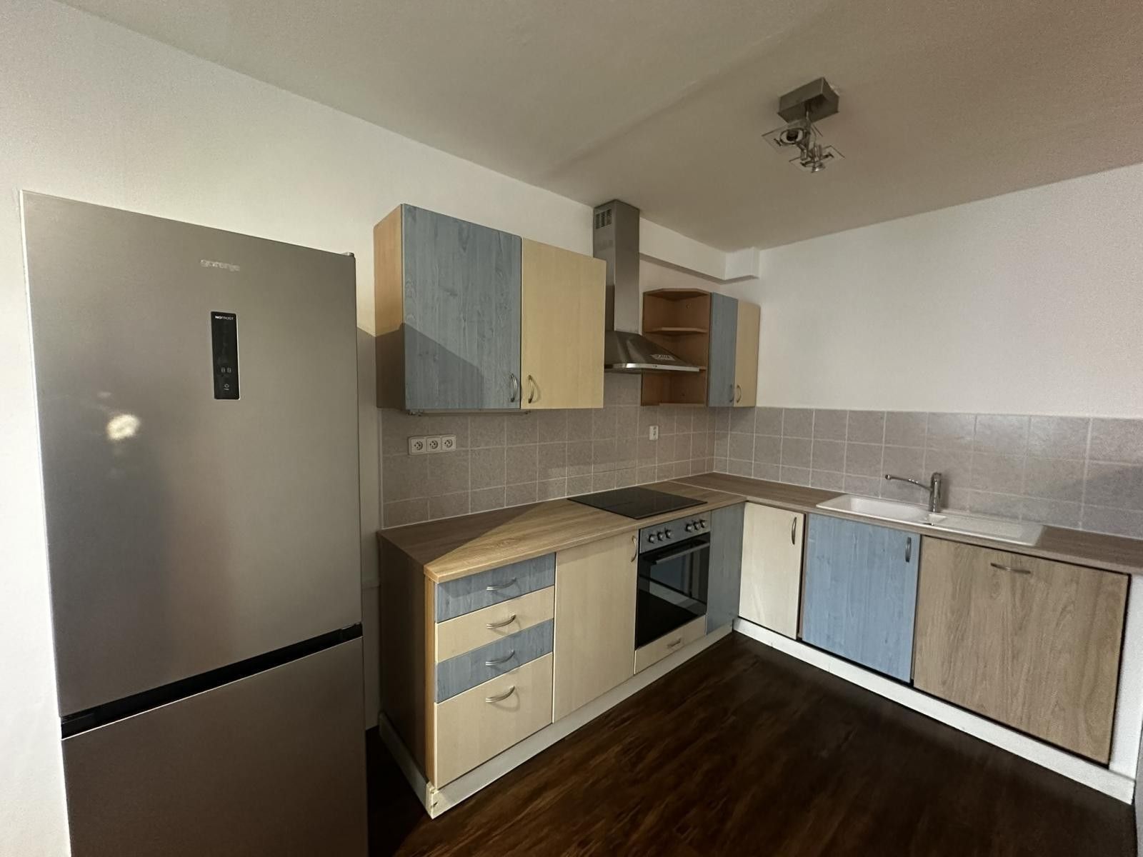 Pronájem byt 3+1 - V předpolí, Praha, 76 m²