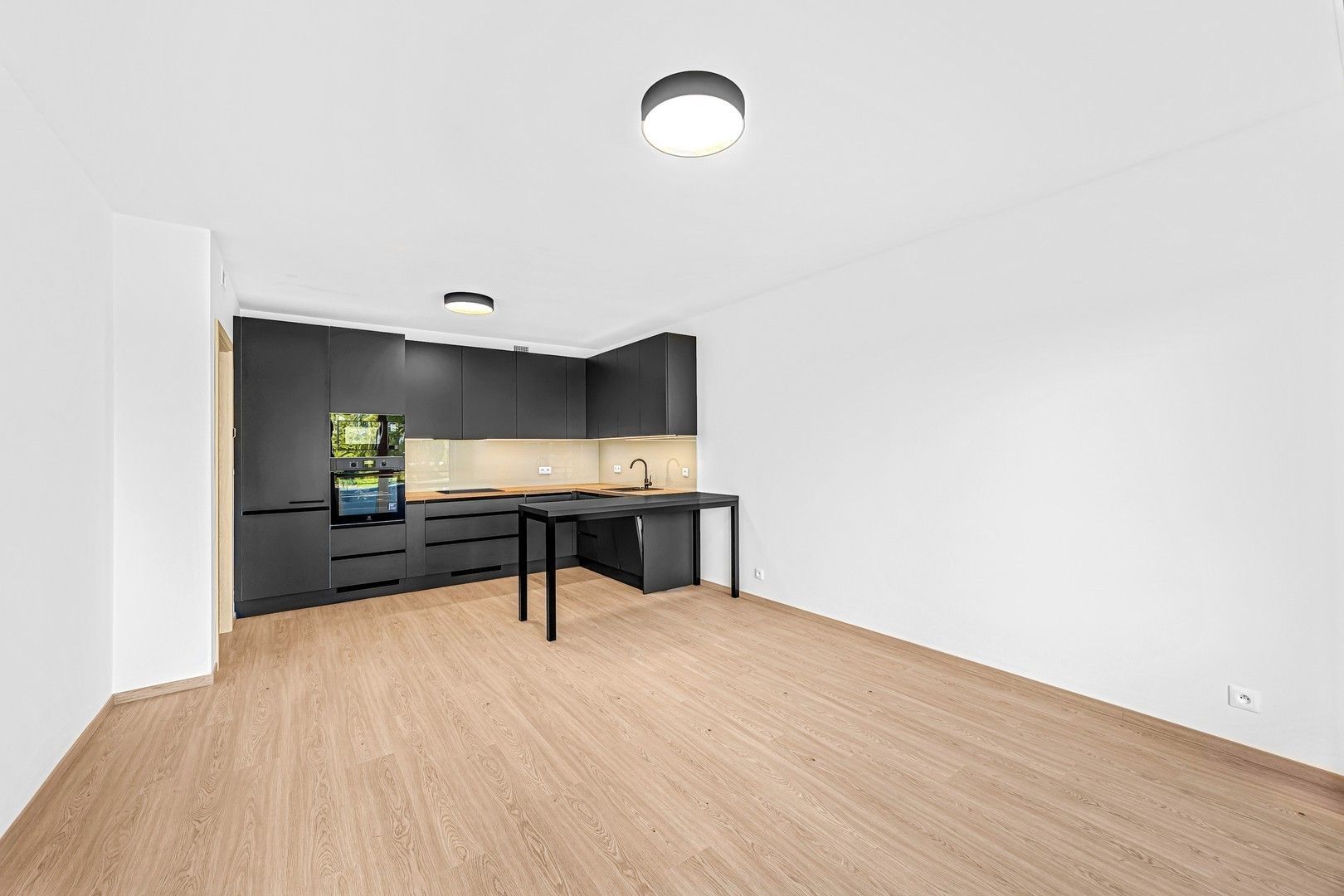 2+kk, Pavla Beneše, Praha - Letňany, 60 m² - 2