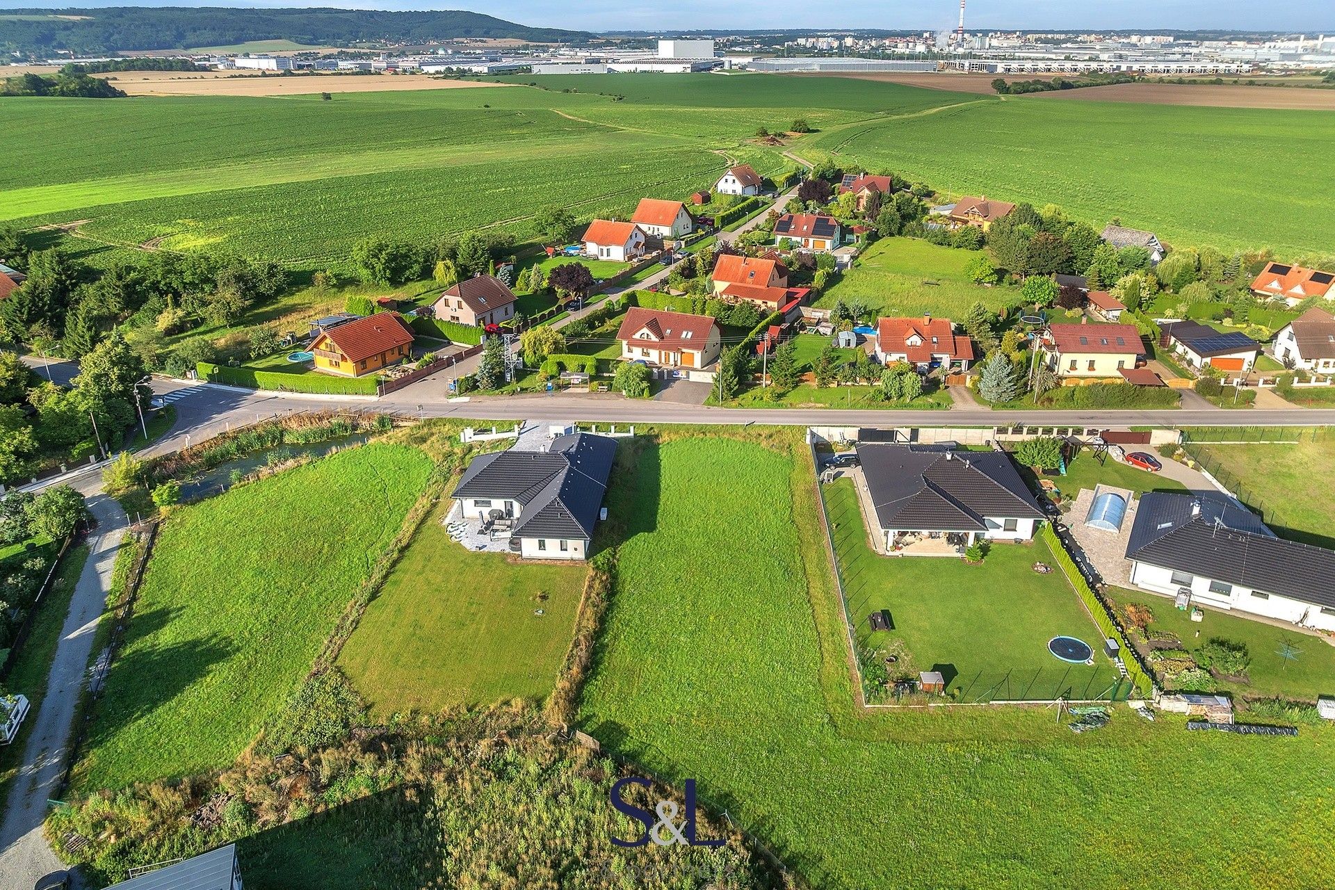 Prodej pozemek pro bydlení - Valy, Plazy